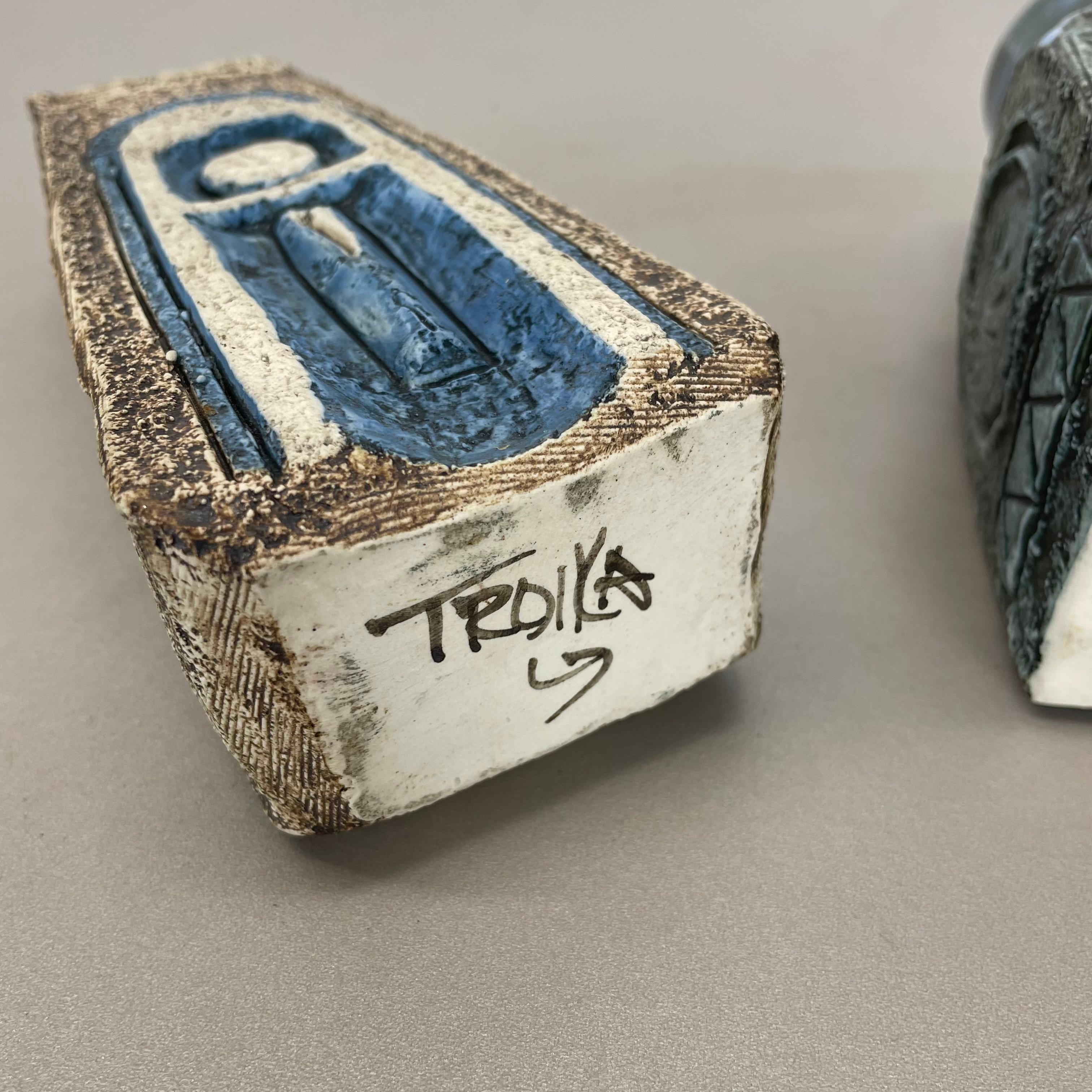 Set di 2 vasi originali Brutalist Op Art di TROIKA POTTERY, Inghilterra, anni '70 in vendita 12