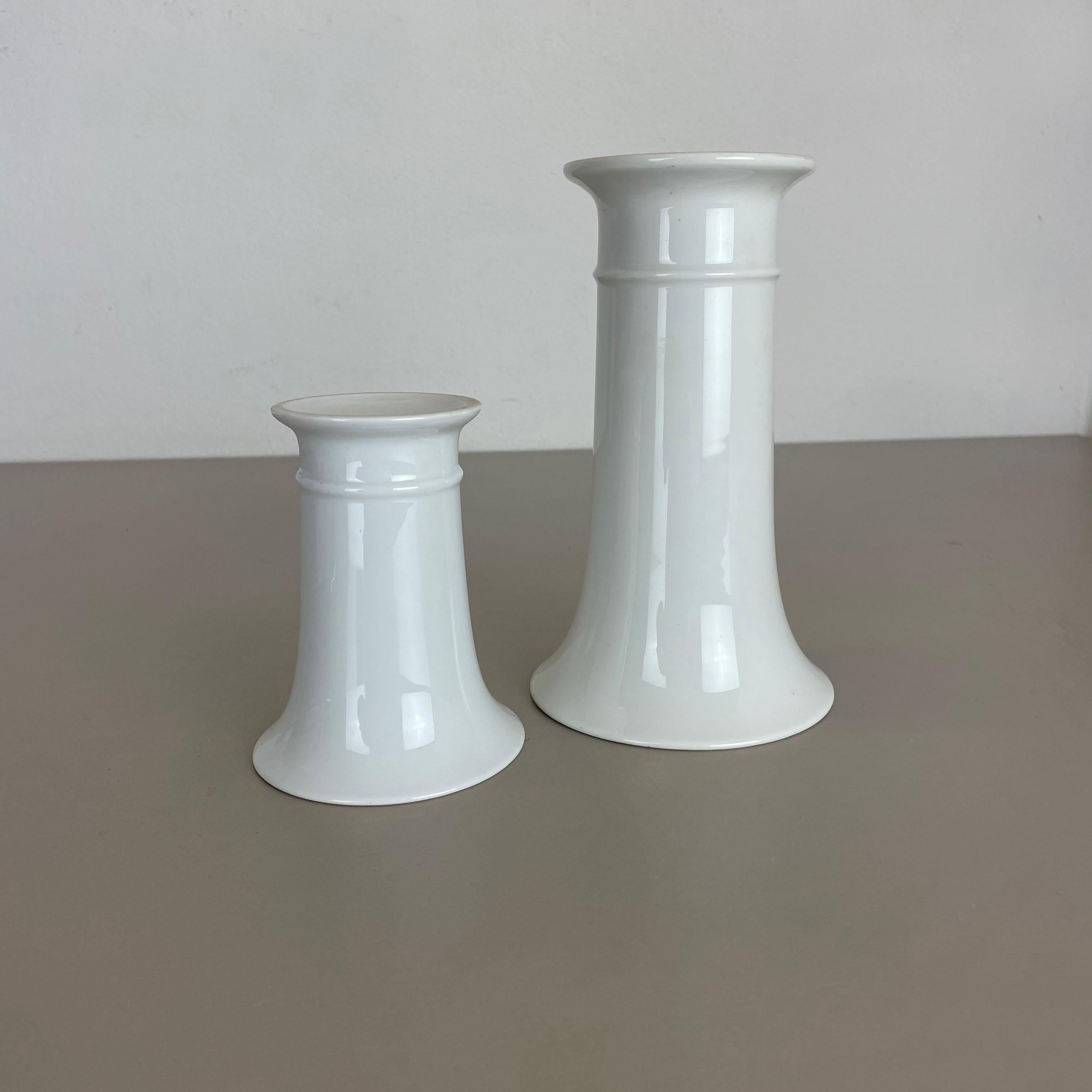 Set of 2 Original OP Art white Porcelain Vases by AK Kaiser, Germany, 1970s For Sale 10