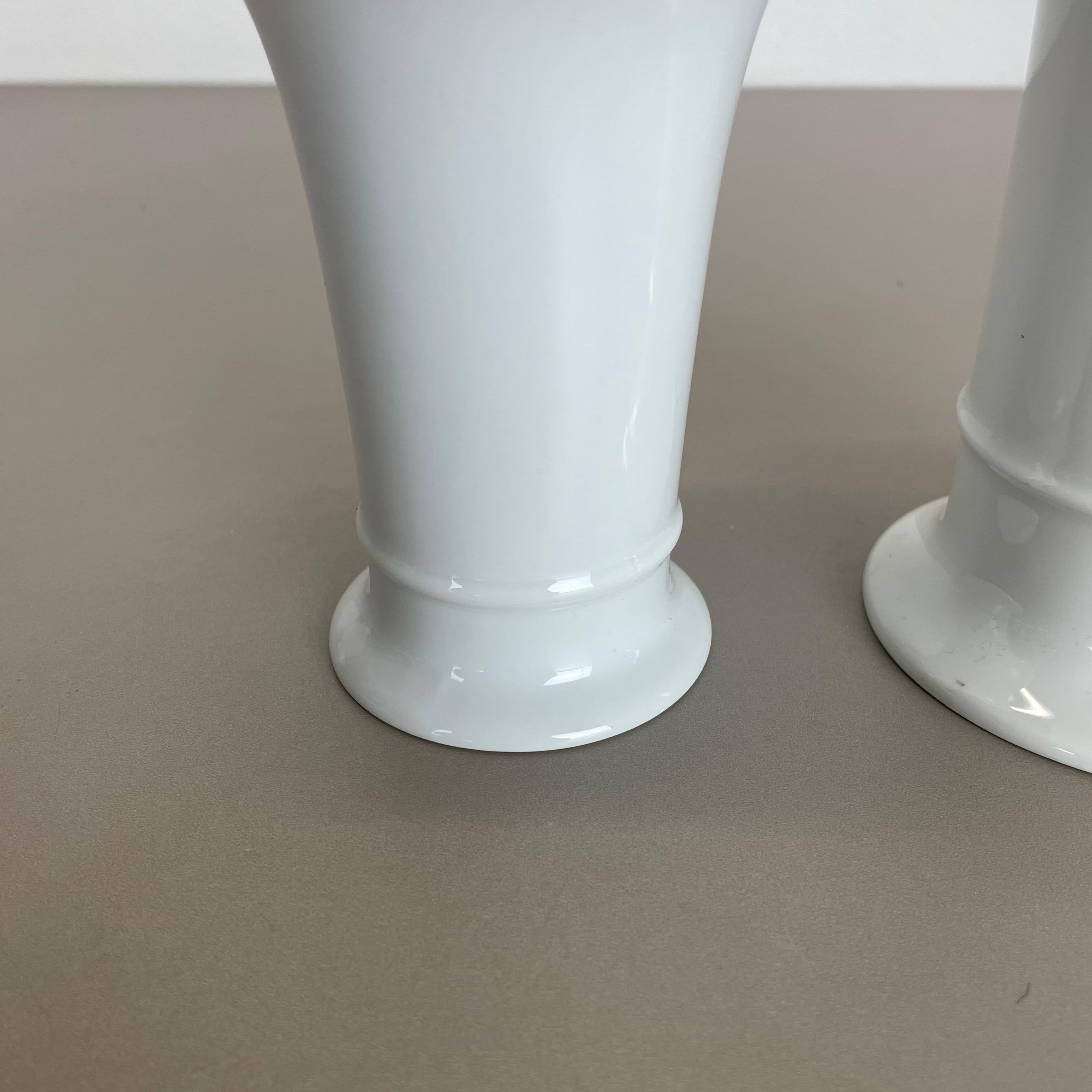 20th Century Set of 2 Original OP Art white Porcelain Vases by AK Kaiser, Germany, 1970s For Sale