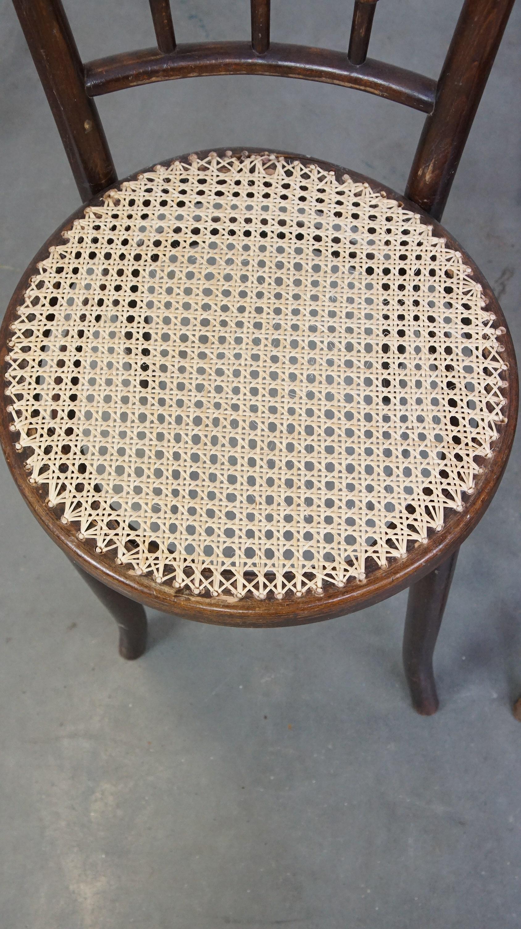 Vimini Set di 2 sedie bistrot originali d'epoca Thonet in vendita