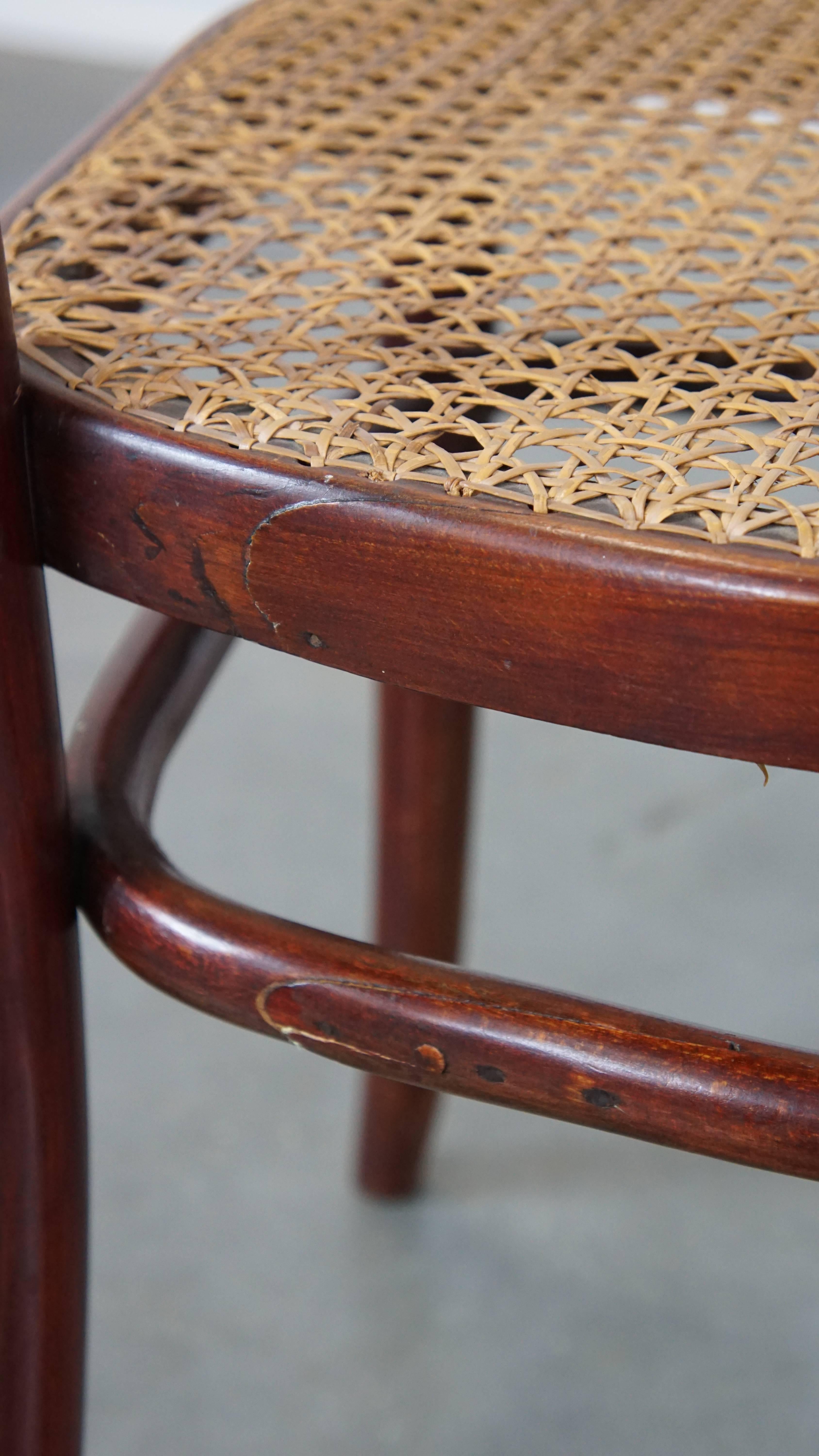 Satz von 2 originalen Vintage-Bistrostühlen im Thonet-Design mit matten Sitzen im Angebot 5