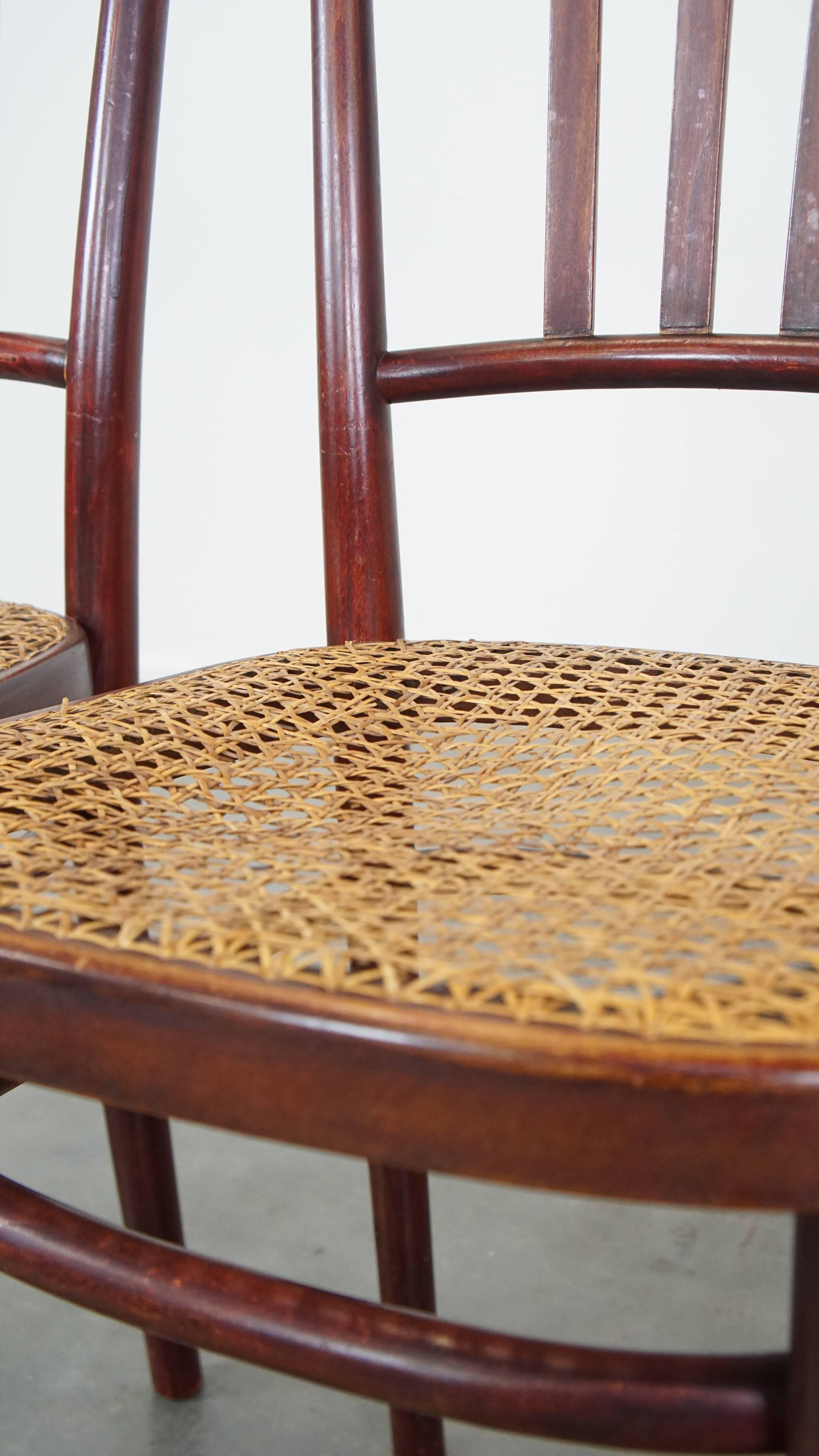 Satz von 2 originalen Vintage-Bistrostühlen im Thonet-Design mit matten Sitzen im Angebot 9