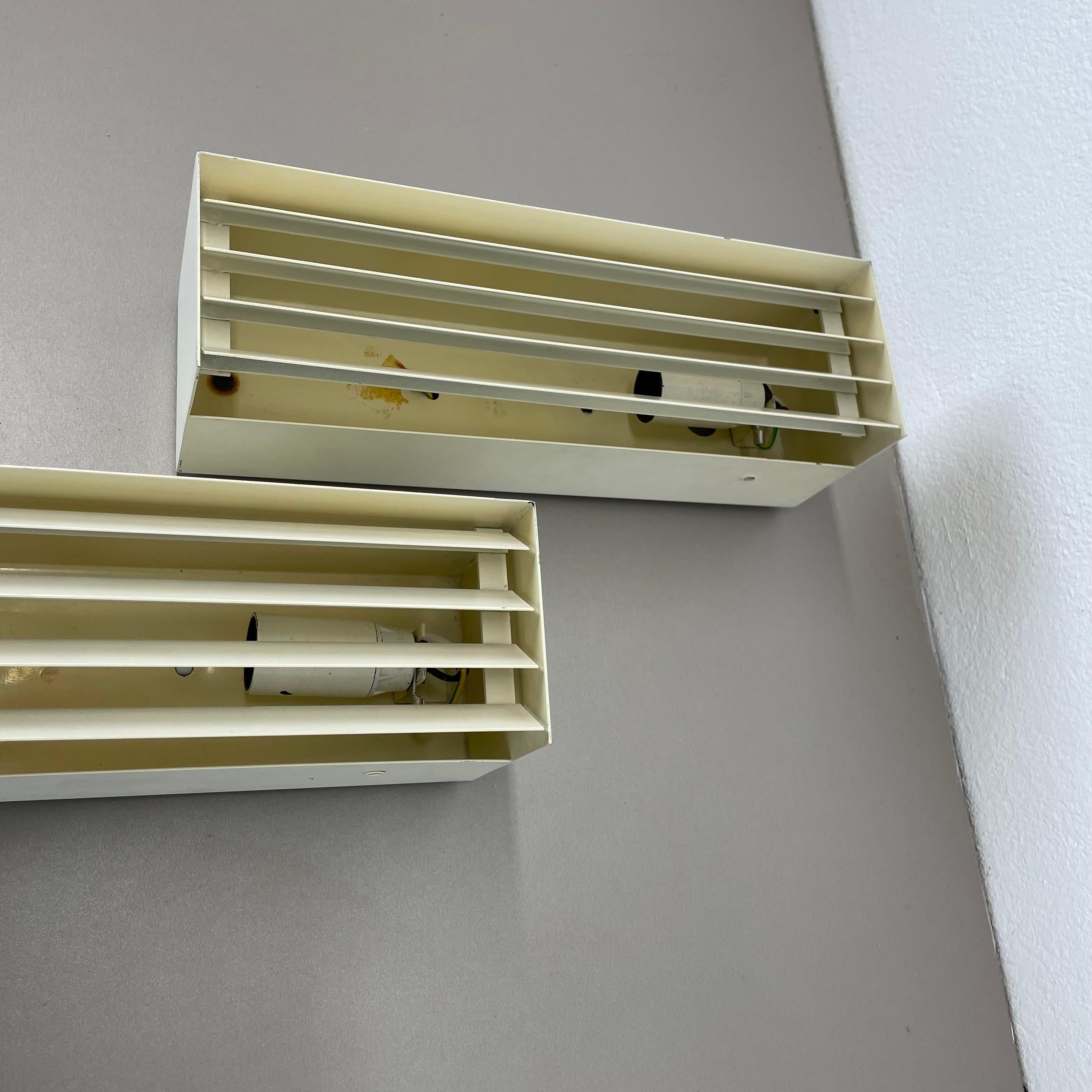 2er-Set Charlotte Perriand LES ARCS Stil Wandleuchten von COSACK, Deutschland 1970er im Angebot 3