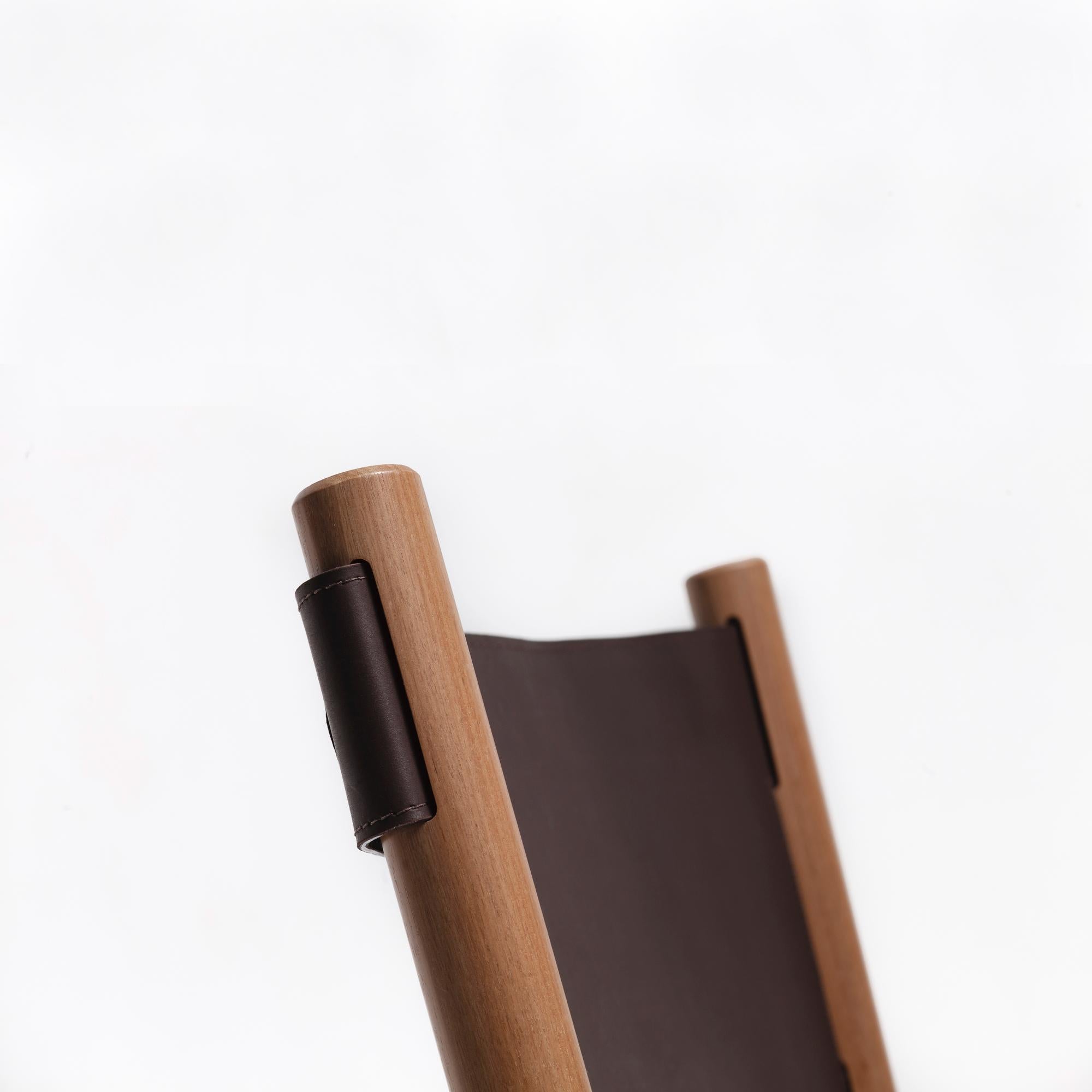 Lot de 2 chaises longues Oulipo, fauteuils en cuir Handcraft Contemporary  en vente 6