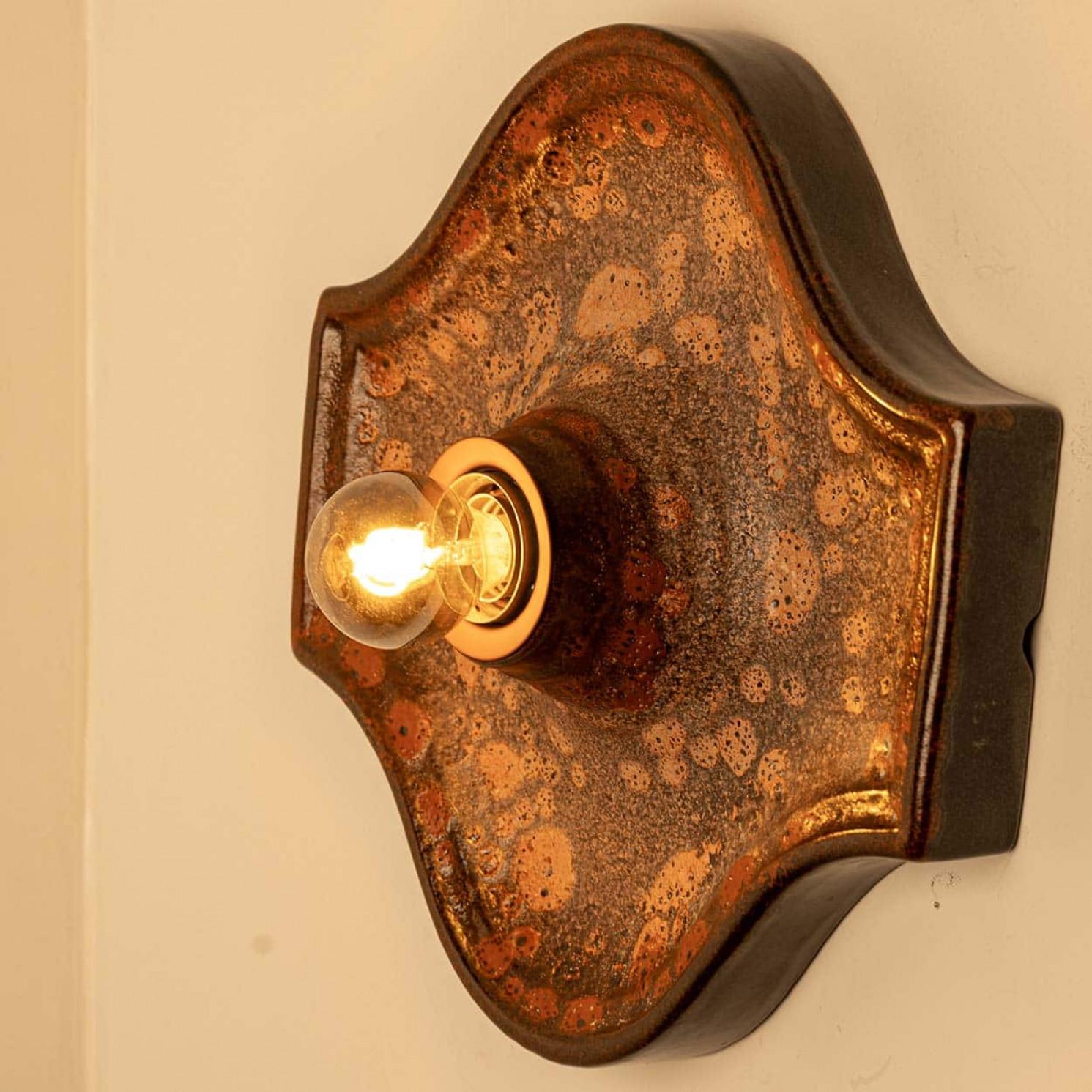 Céramique Ensemble de 2 appliques ovales en céramique Fat Lava Style, 1970 en vente