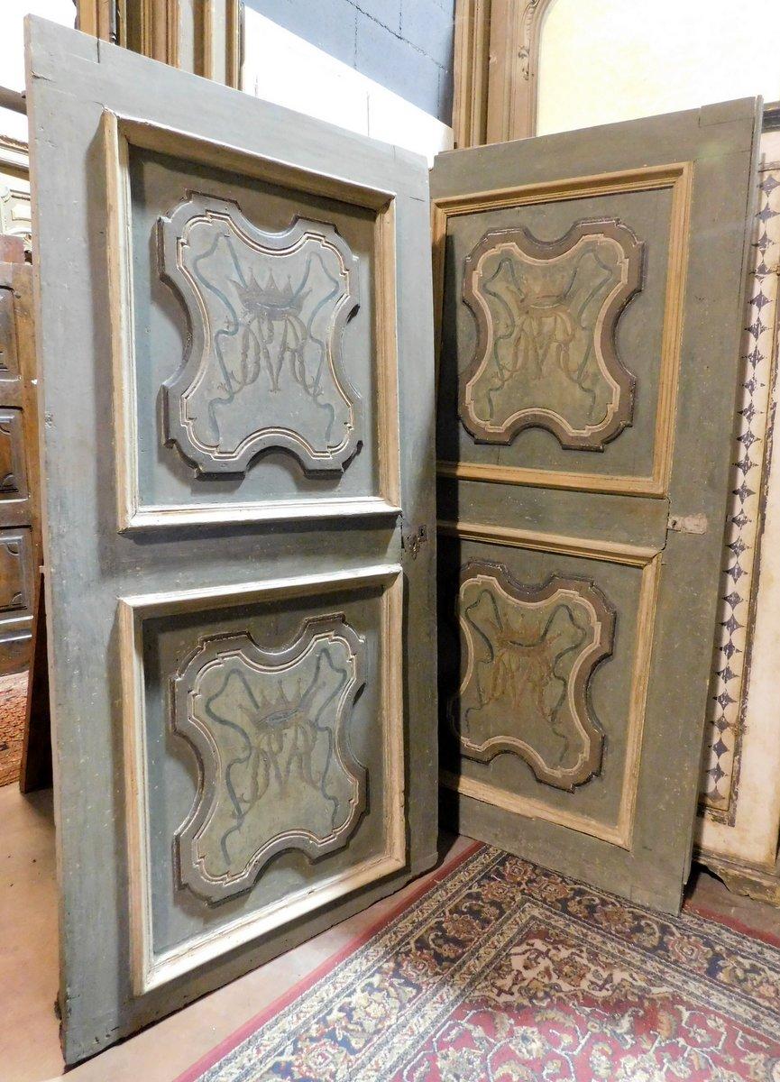 Italian set of 2 painted wooden doors, green with decorated noble initials, Italy For Sale