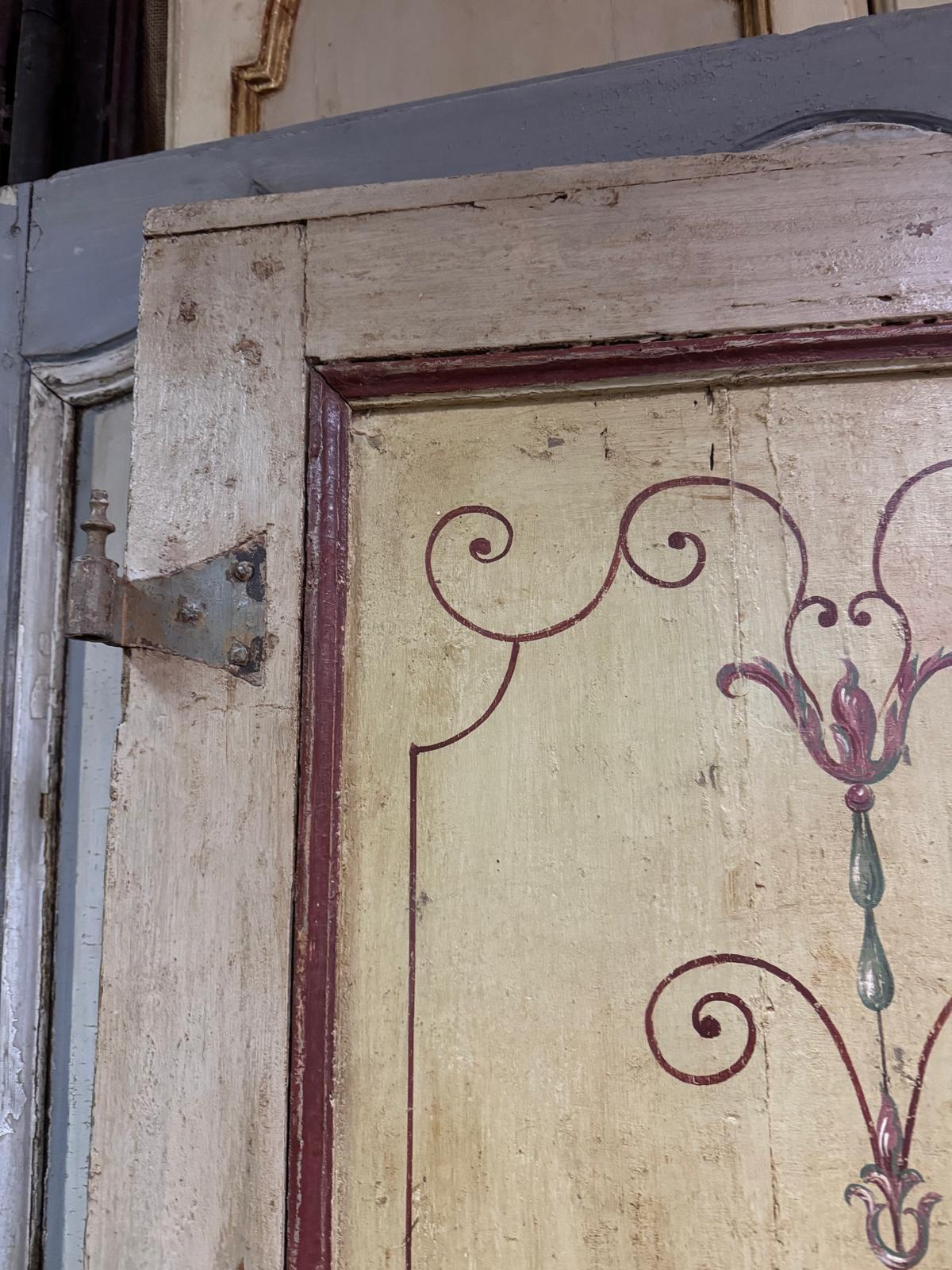 Poplar Set of 2 painted wooden doors with one leaf and floral decorations, Italy For Sale