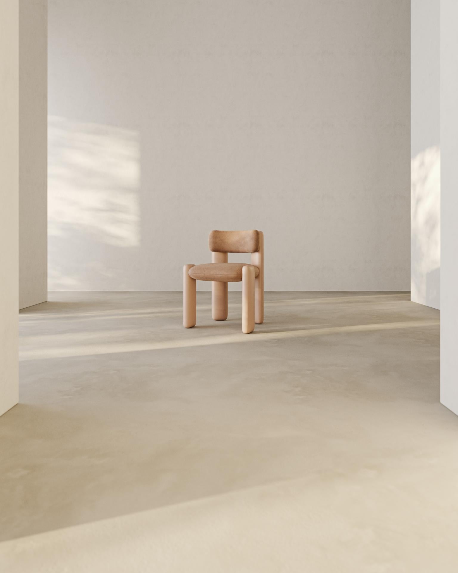 2 Stühle lola in blassrosa von Nelson Araujo.
Abmessungen: B 58 x T 50 x H 76 cm.
MATERIALIEN: Holz, Samt, Schaumstoff.

Nelson de Araújo, hat einen Abschluss in Produktdesign. Seine Leidenschaft für die Möbelindustrie entdeckte er während seines