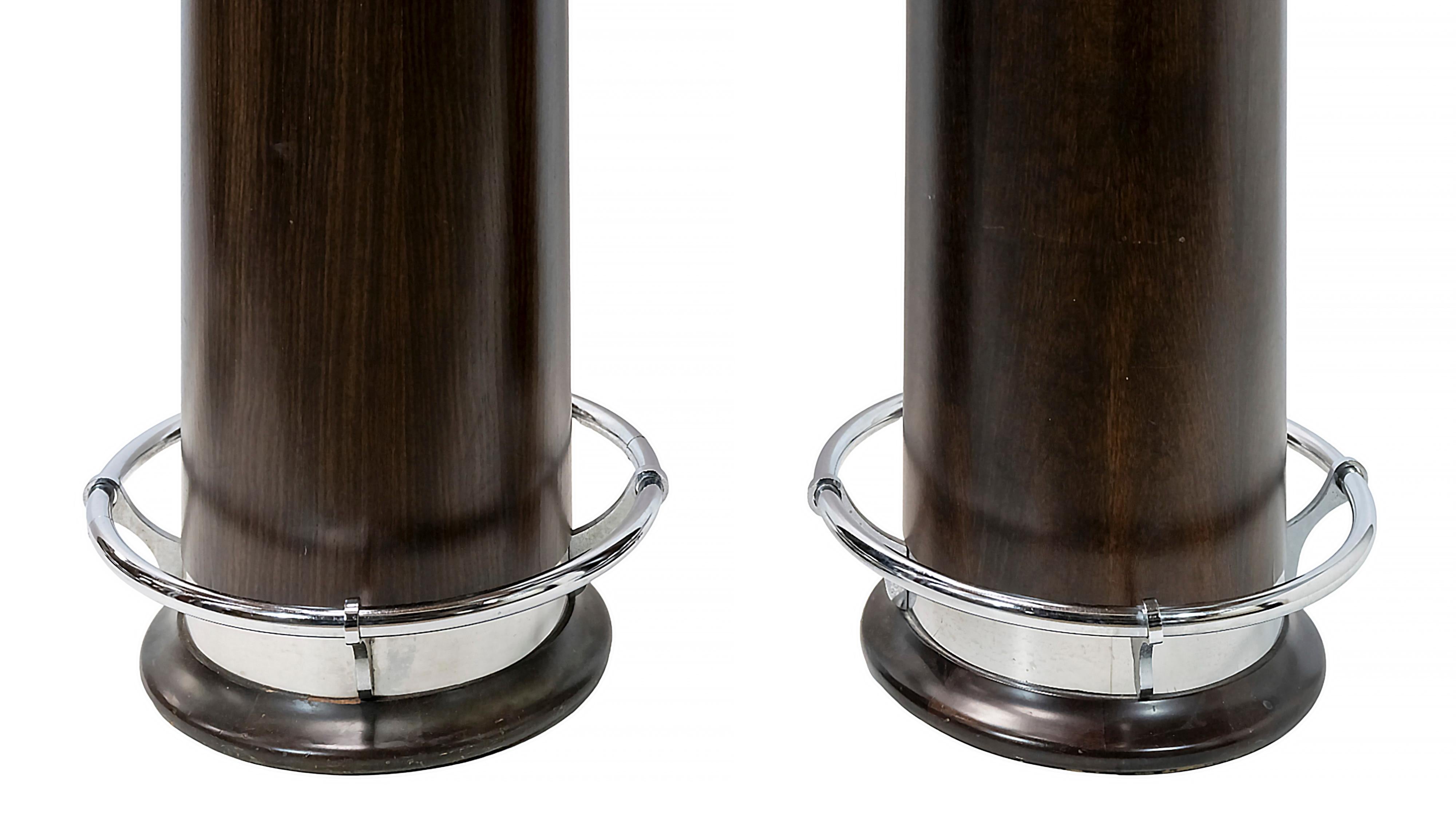 Juego de 2 piezas Taburetes de bar italianos de mediados de siglo Luciano Frigerio, años 70 Moderno de mediados de siglo en venta