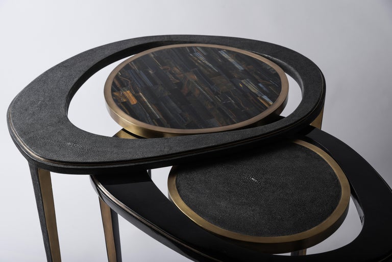 Hand-Crafted Set of 2 Peacock Nesting Tables in Shagreen Tiger Eye, and Brass by R&Y Augousti For Sale