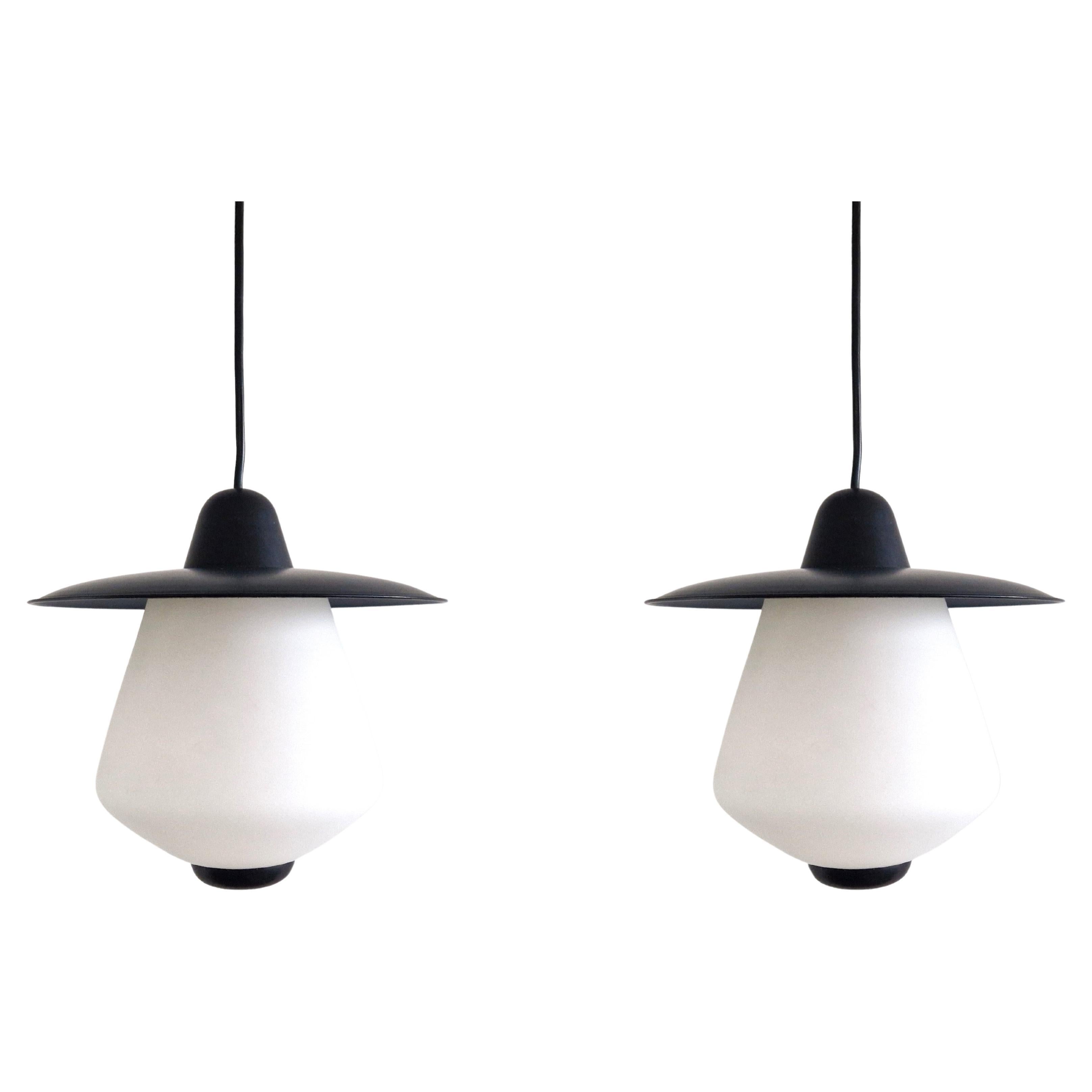 Set of 2 pendant lamps in black and white, 1950's