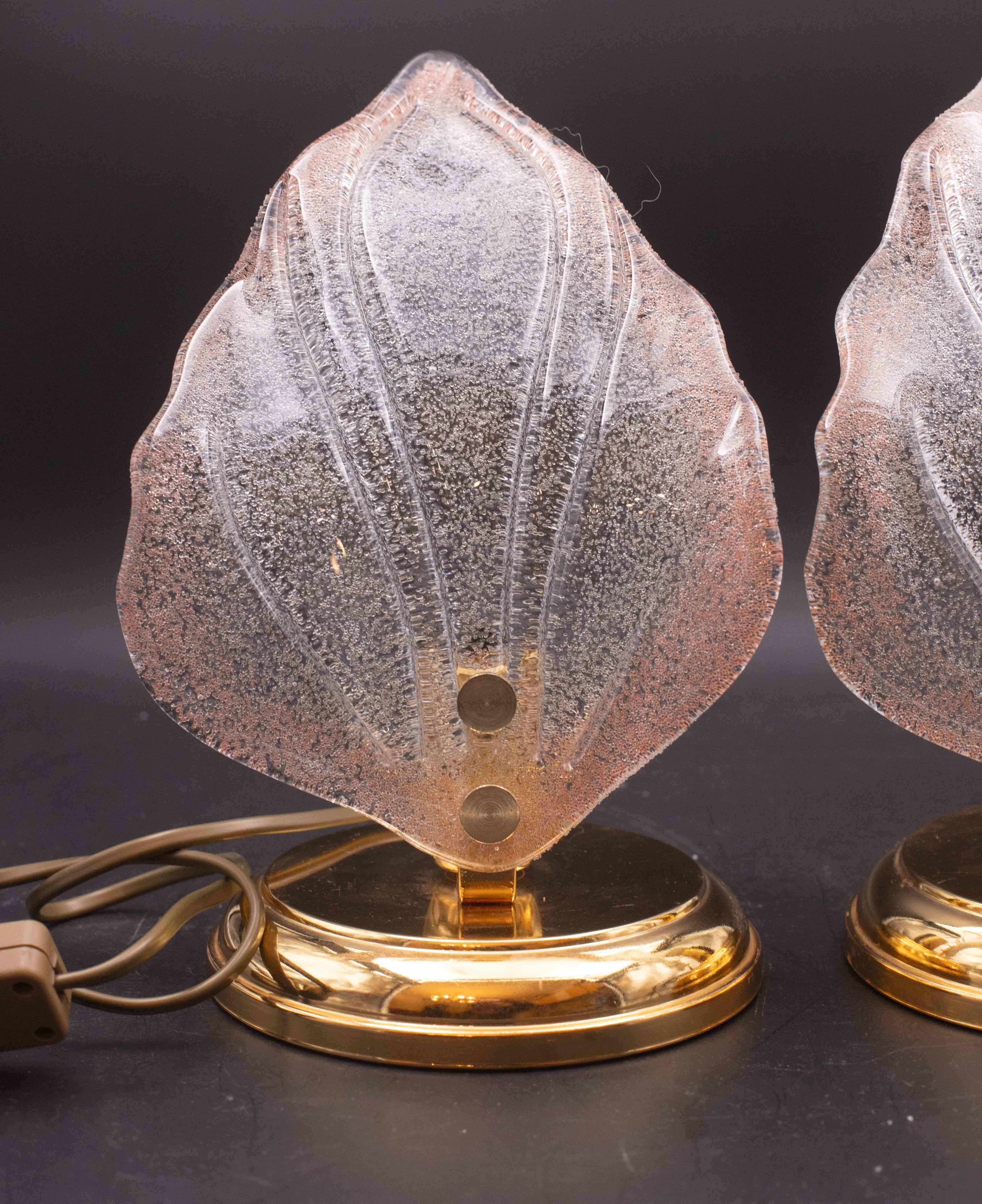 Juego de 2 lámparas de sobremesa rosas con hojas de cristal de Murano, años 80 finales del siglo XX en venta