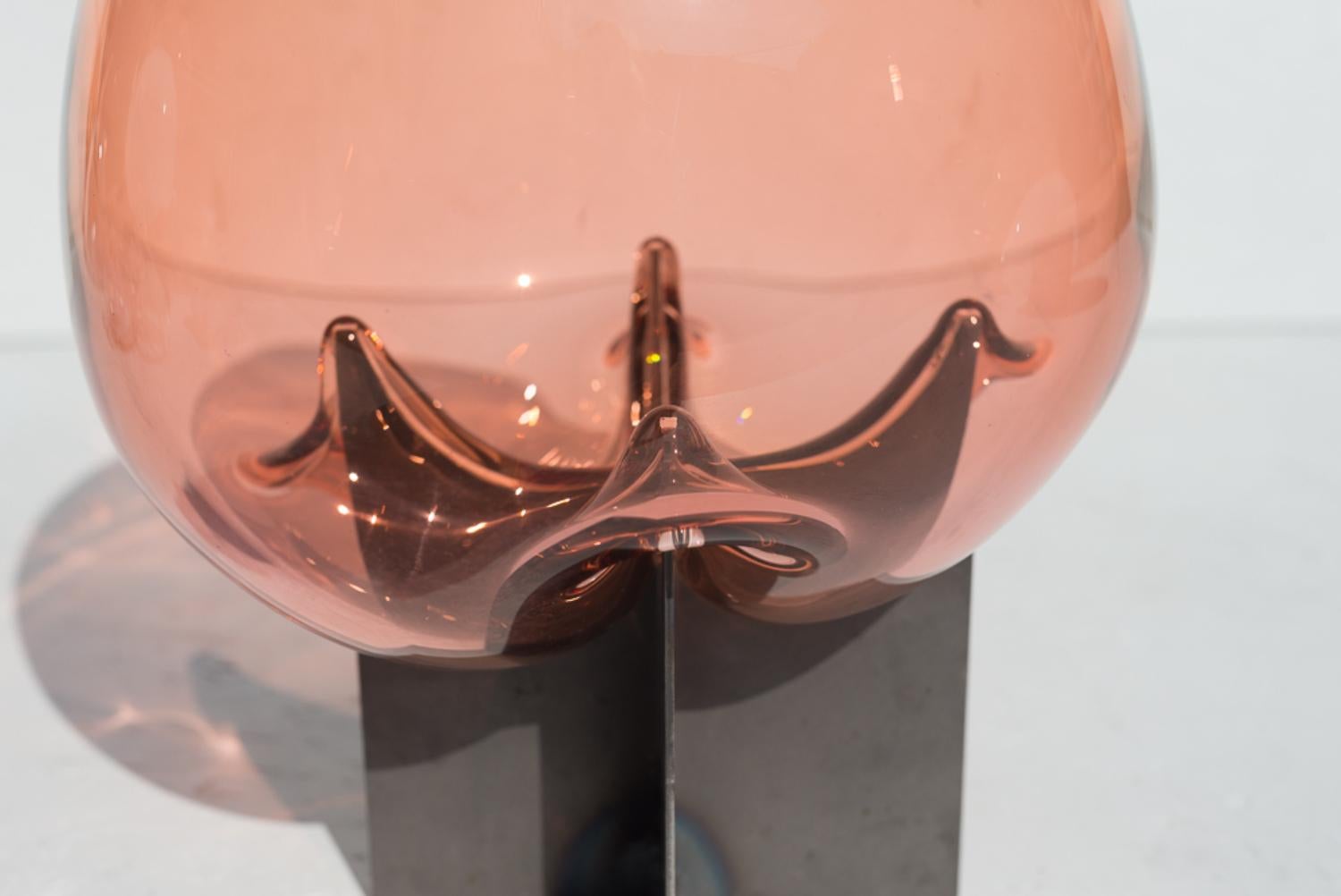 Dutch Set of 2 Pink Pierced Table Vase by Studio Thier & Van Daalen For Sale