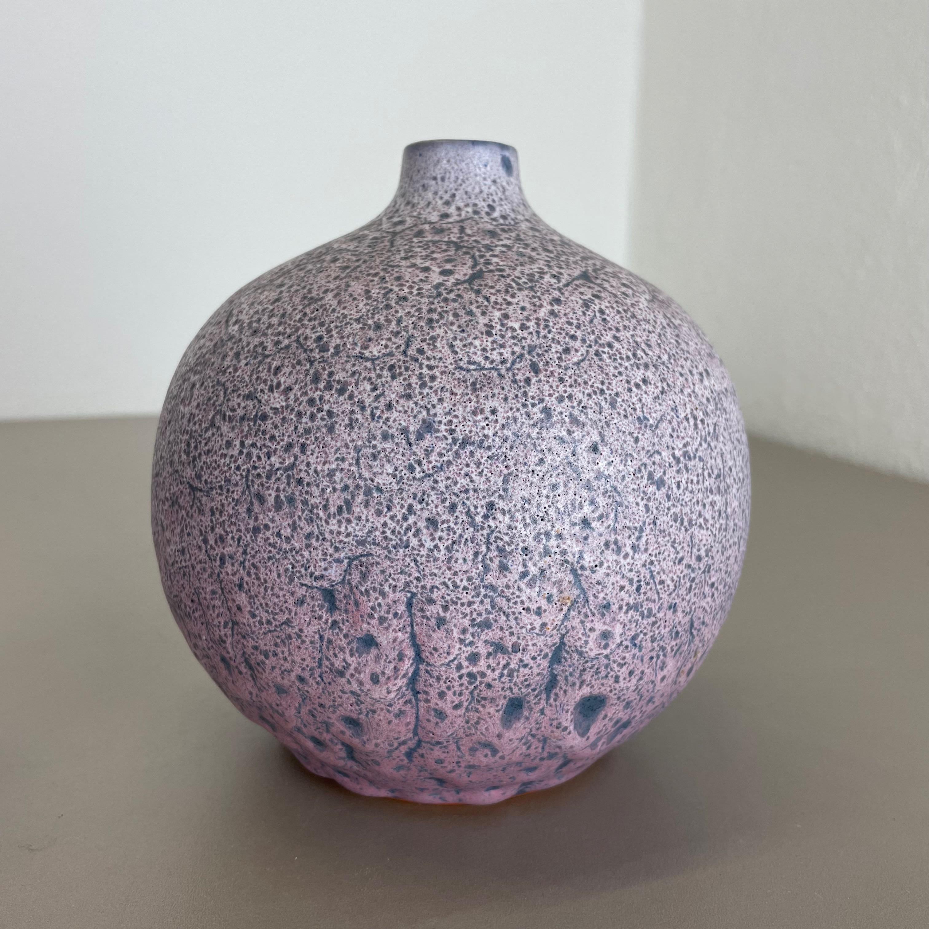 Set of 2 Pink Purple Ceramic Pottery Vase Objects by Römhild, GDR Germany 1970 For Sale 8