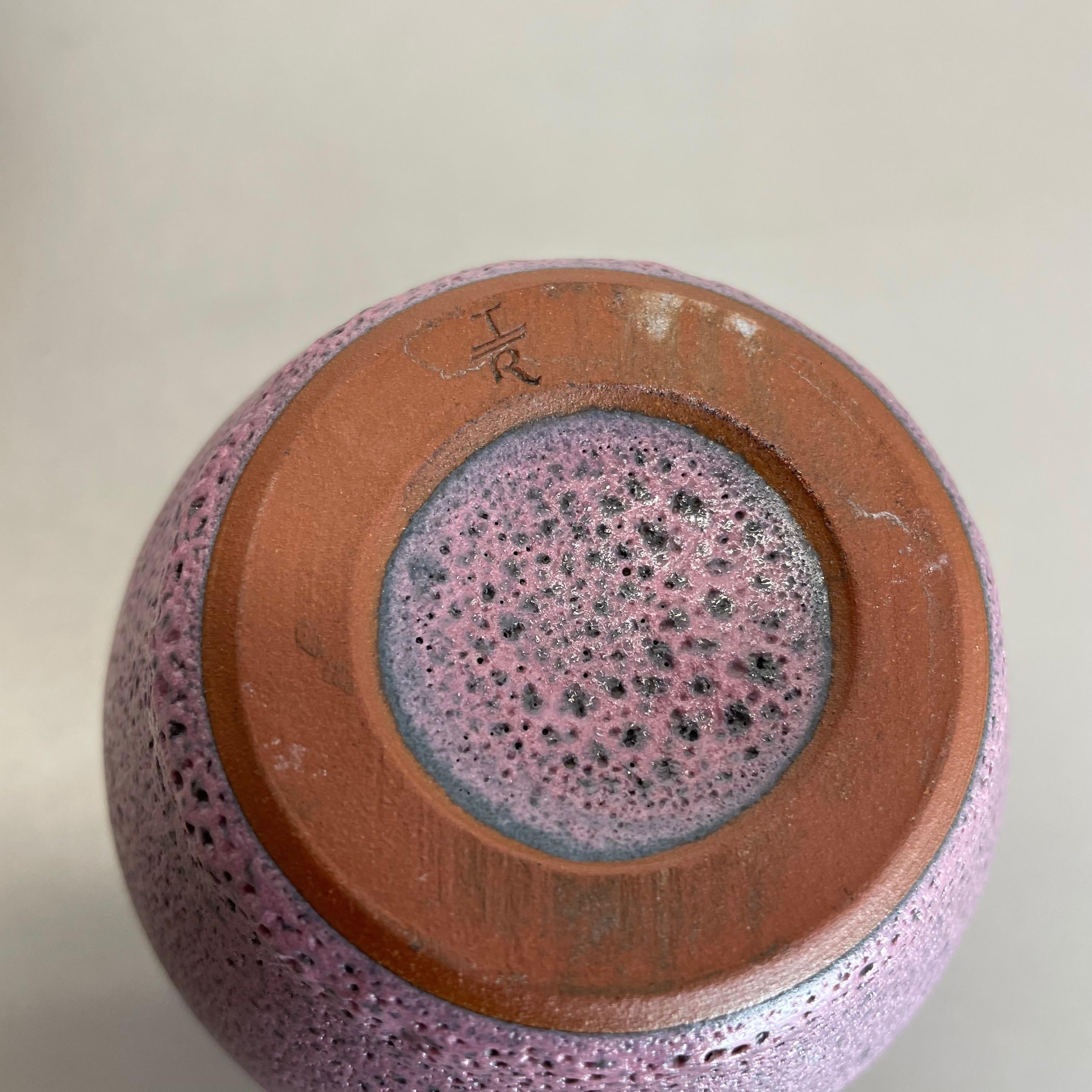 Set of 2 Pink Purple Ceramic Pottery Vase Objects by Römhild, GDR Germany 1970 For Sale 12