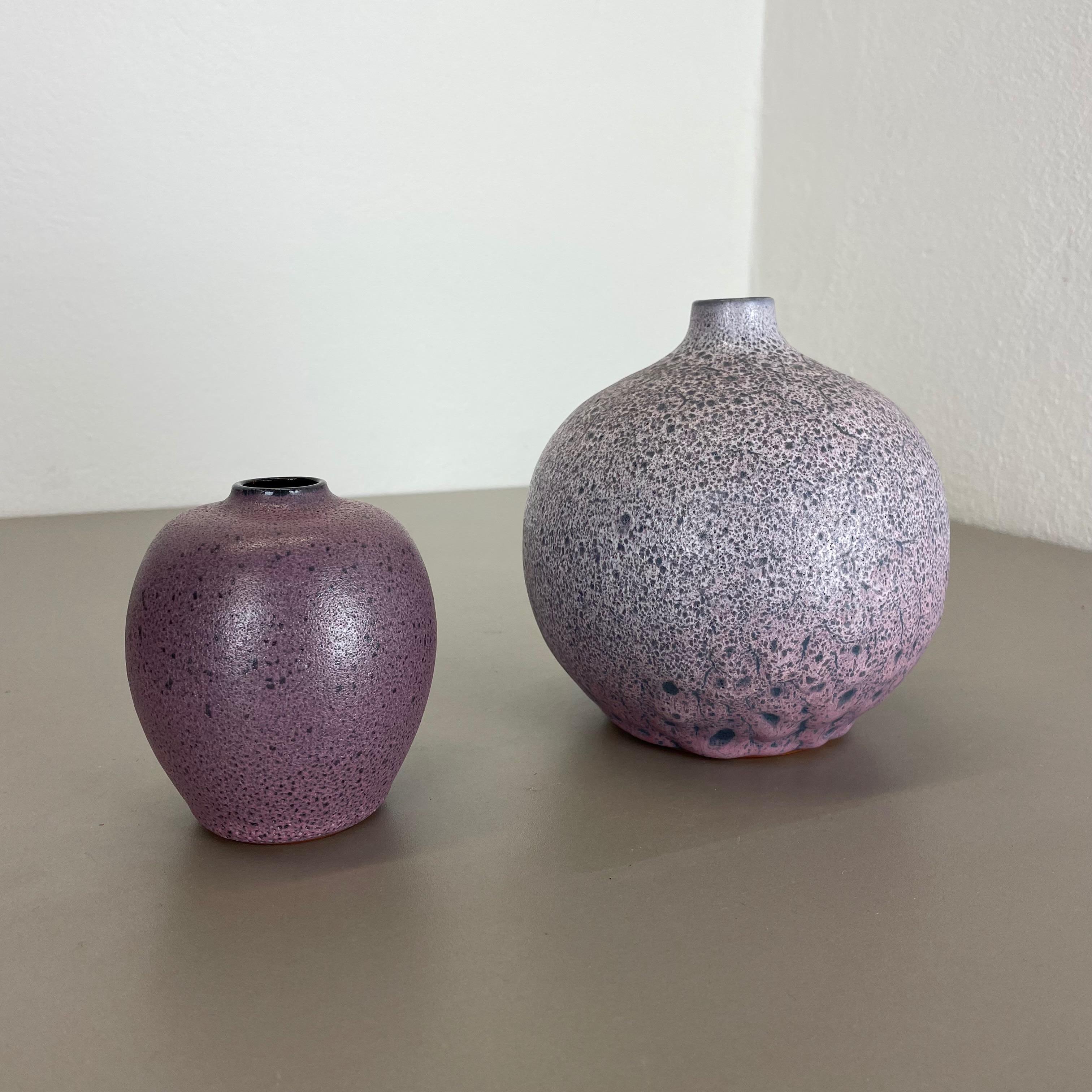 Mid-Century Modern Set of 2 Pink Purple Ceramic Pottery Vase Objects by Römhild, GDR Germany 1970 For Sale