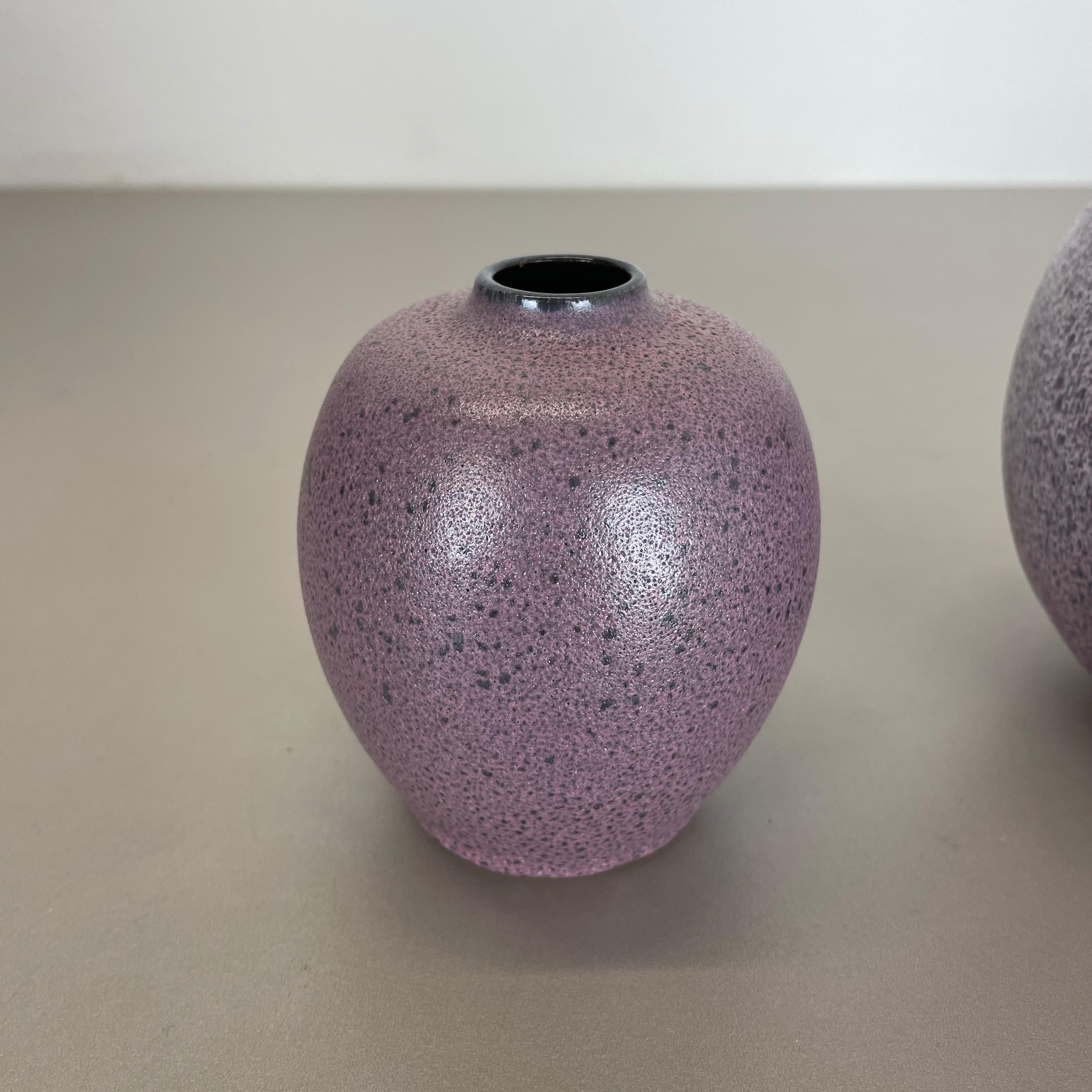 Set of 2 Pink Purple Ceramic Pottery Vase Objects by Römhild, GDR Germany 1970 For Sale 1