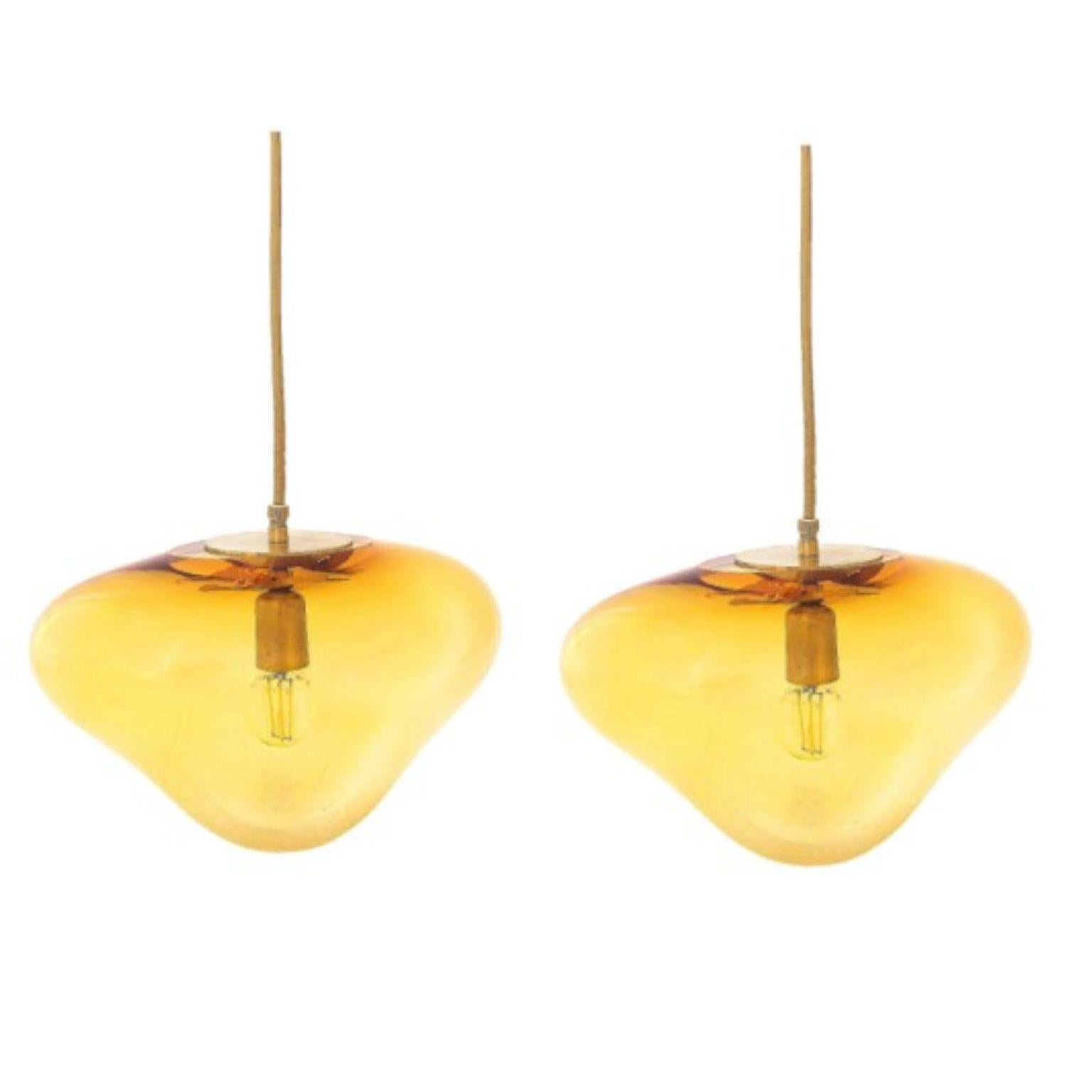 Set of 2 Planetoide Seresi gold pendants by Eloa.
No UL listed 
Material: Glass, steel, silver, LED bulb
Dimensions: D 30 x W 30 x H 250 cm
Also available in different colours and dimensions.

All our lamps can be wired according to each country. If