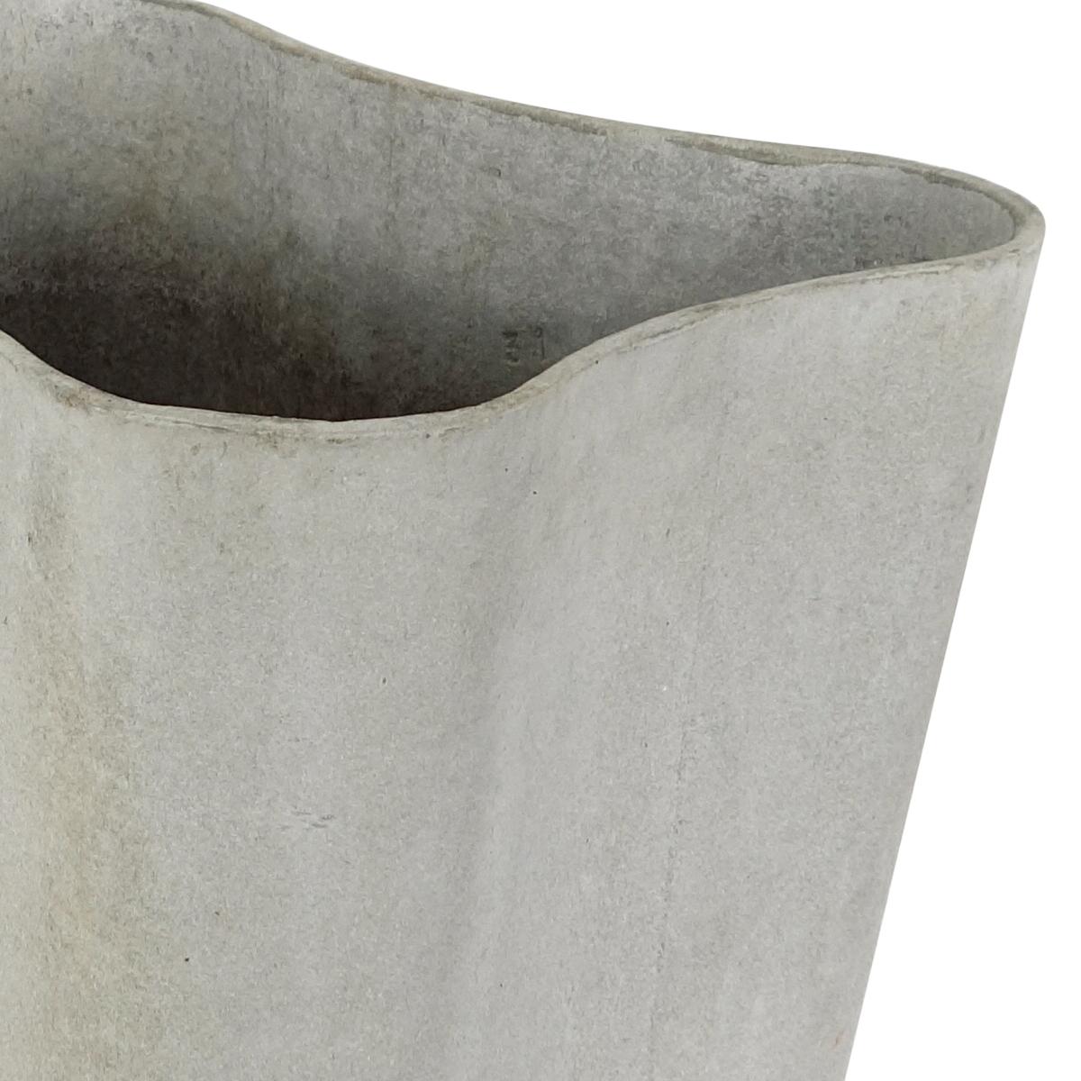 Cement Set of 2 Planters Mira  by Alfred Häberli and Christophe Marchand for Eternit  For Sale