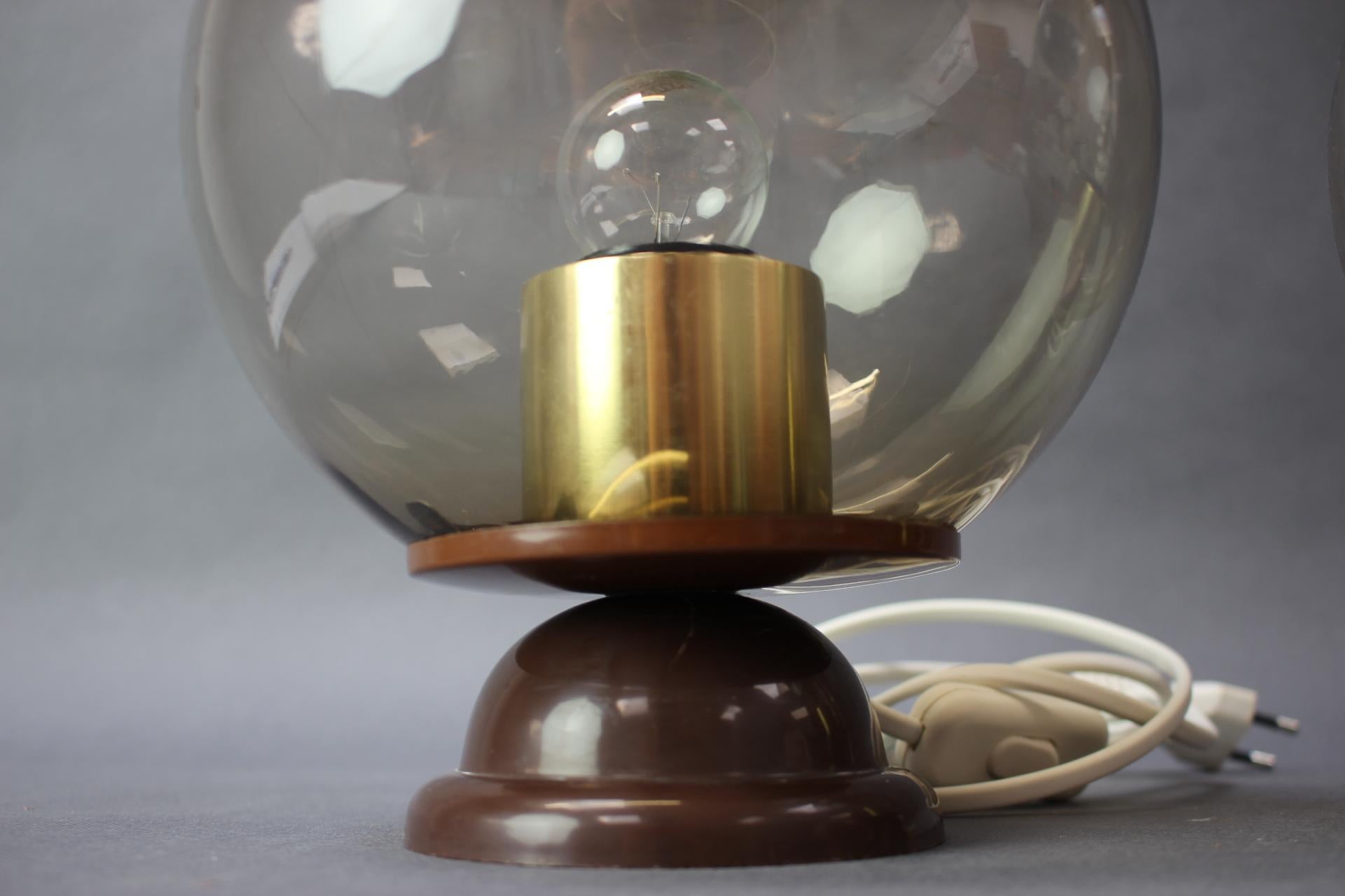 Set di 2 lampade da tavolo in plastica, Cecoslovacchia, anni '70 In condizioni buone in vendita a Praha, CZ