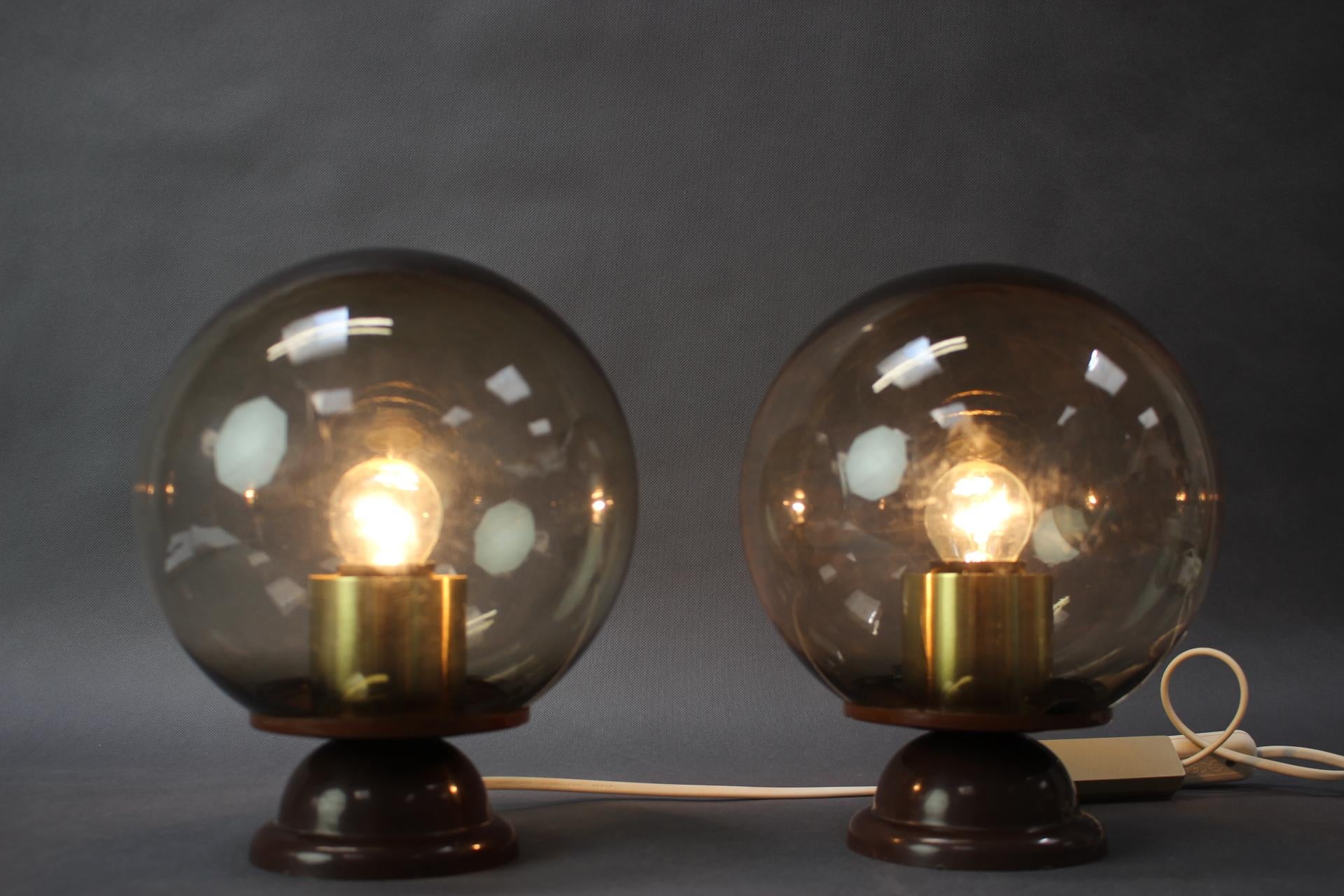 Set di 2 lampade da tavolo in plastica, Cecoslovacchia, anni '70 in vendita 2