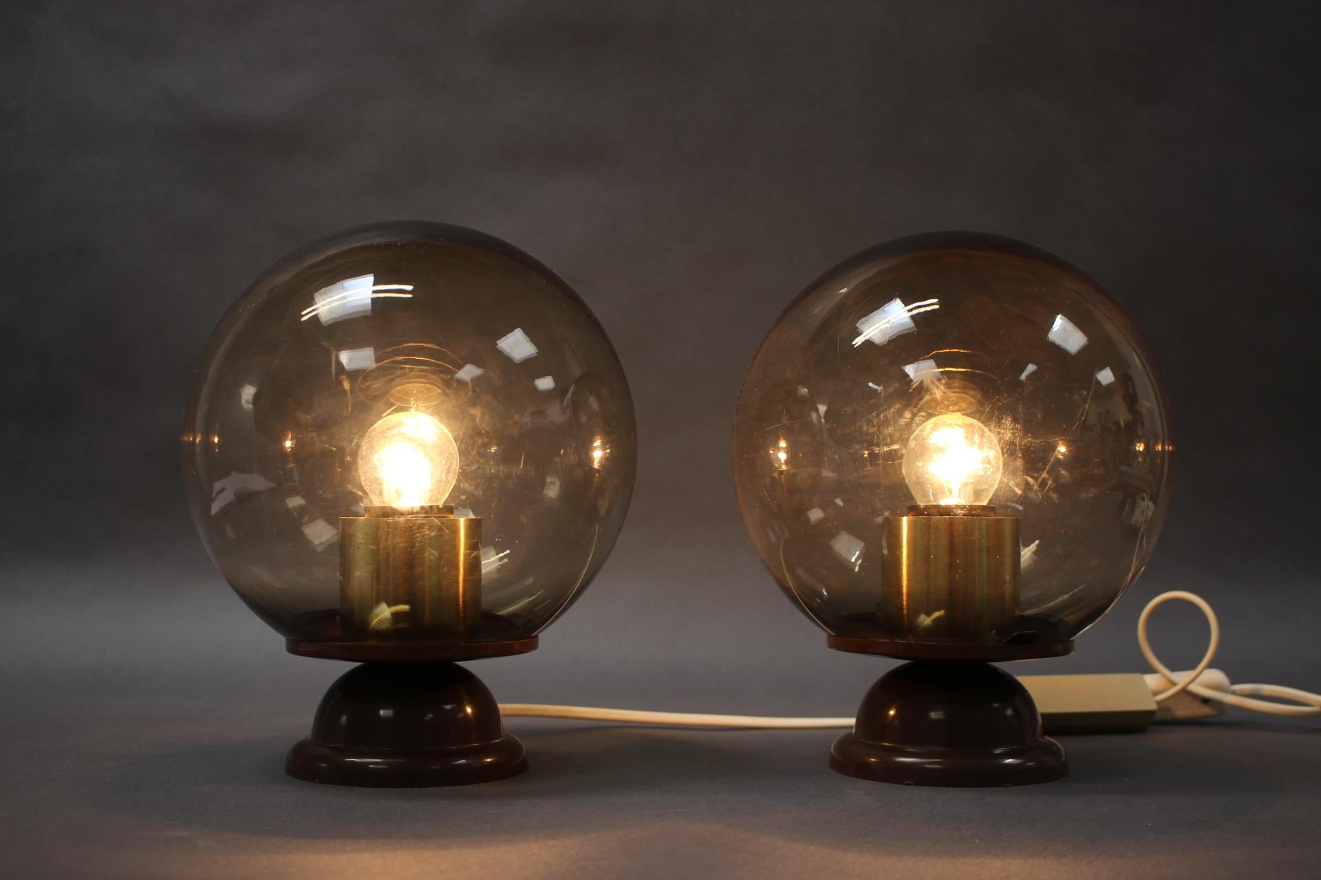 Set di 2 lampade da tavolo in plastica, Cecoslovacchia, anni '70 in vendita 3