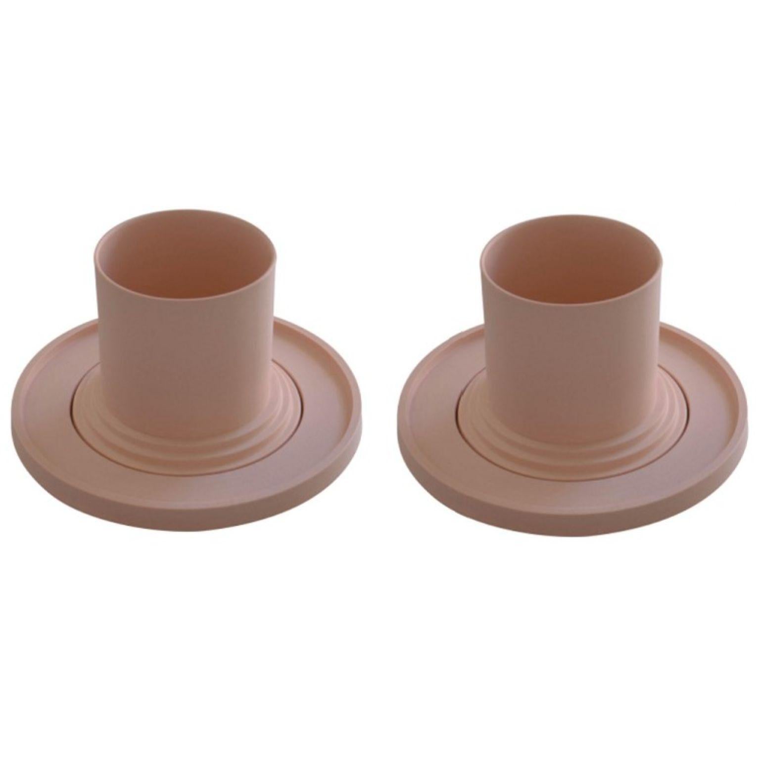 Set of 2 porcelain Amal cups by Sizar Alexis
Year 2019
Dimensions: H 7.5cm, Ø 6.7cm and holds.
22cl and the saucer H 1.2cm and Ø 14.7cm.
Porcelain.
All pieces are signed.

About Sizar Alexis
Sizar Alexis is a Swedish-Iraqi product and