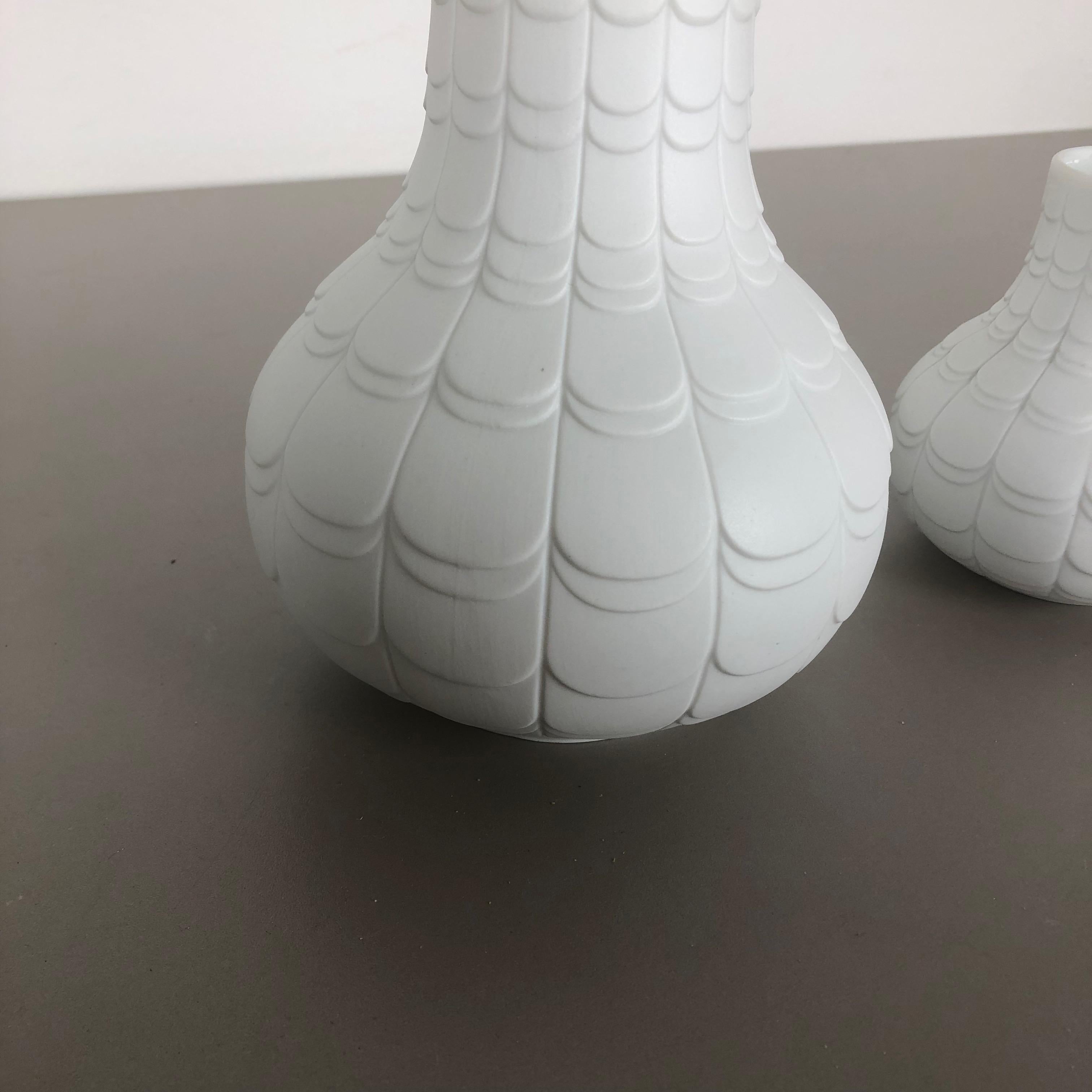 Set of 2 Porcelain Op Art 