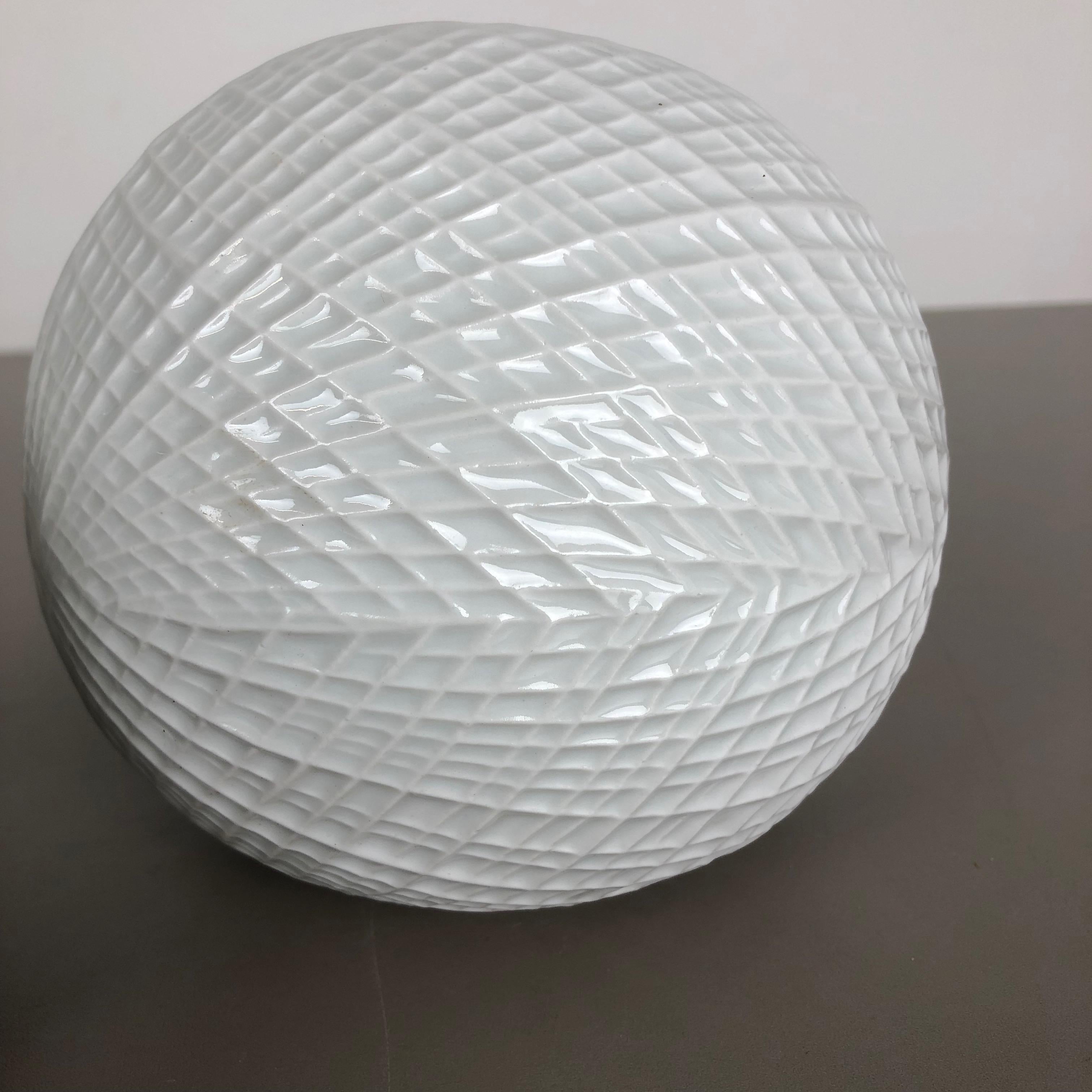 Set of 2 Porcelain Op Art 