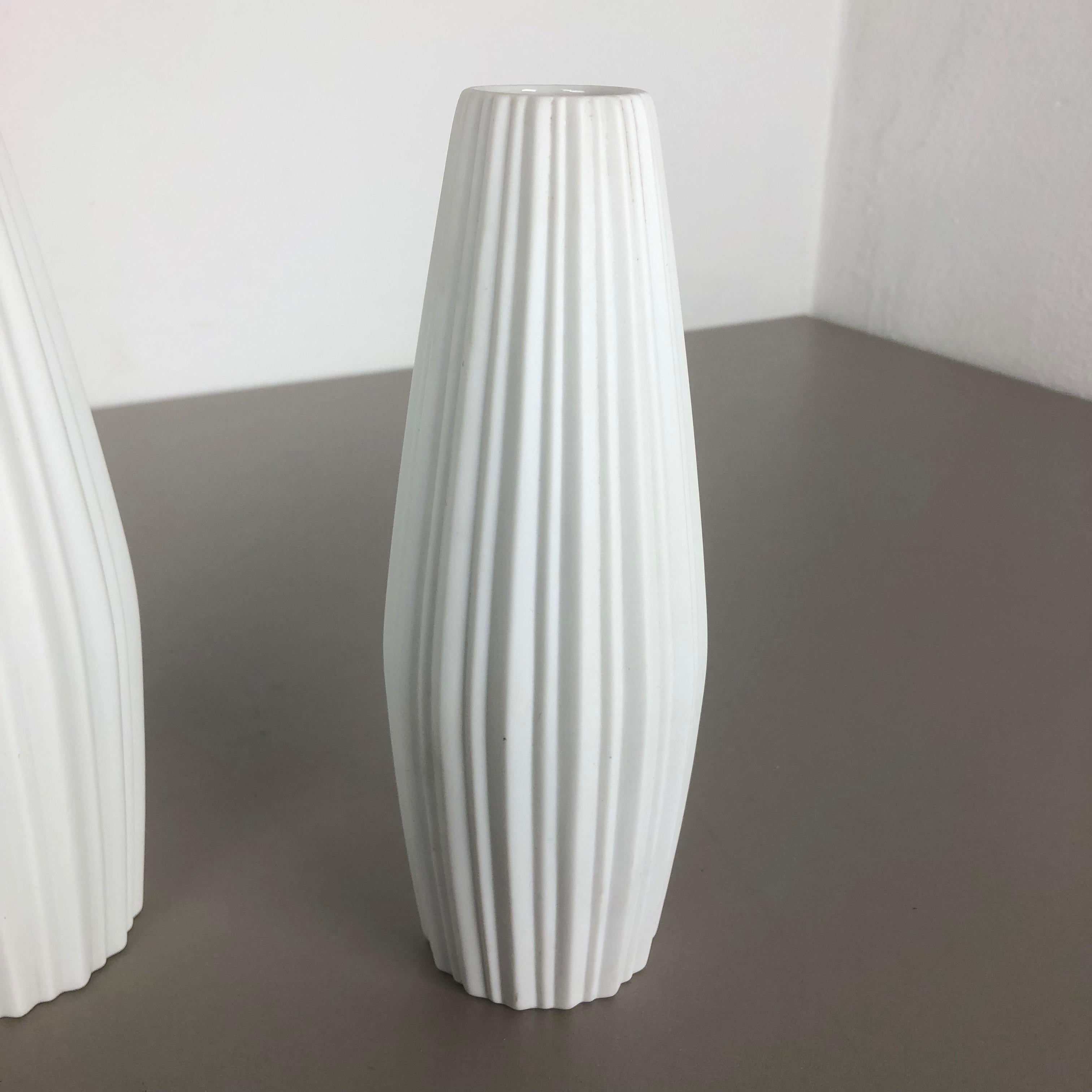 Ensemble de 2 vases «LINES » en porcelaine d'art optique de Heinrich Selb, Allemagne, 1970 en vente 2