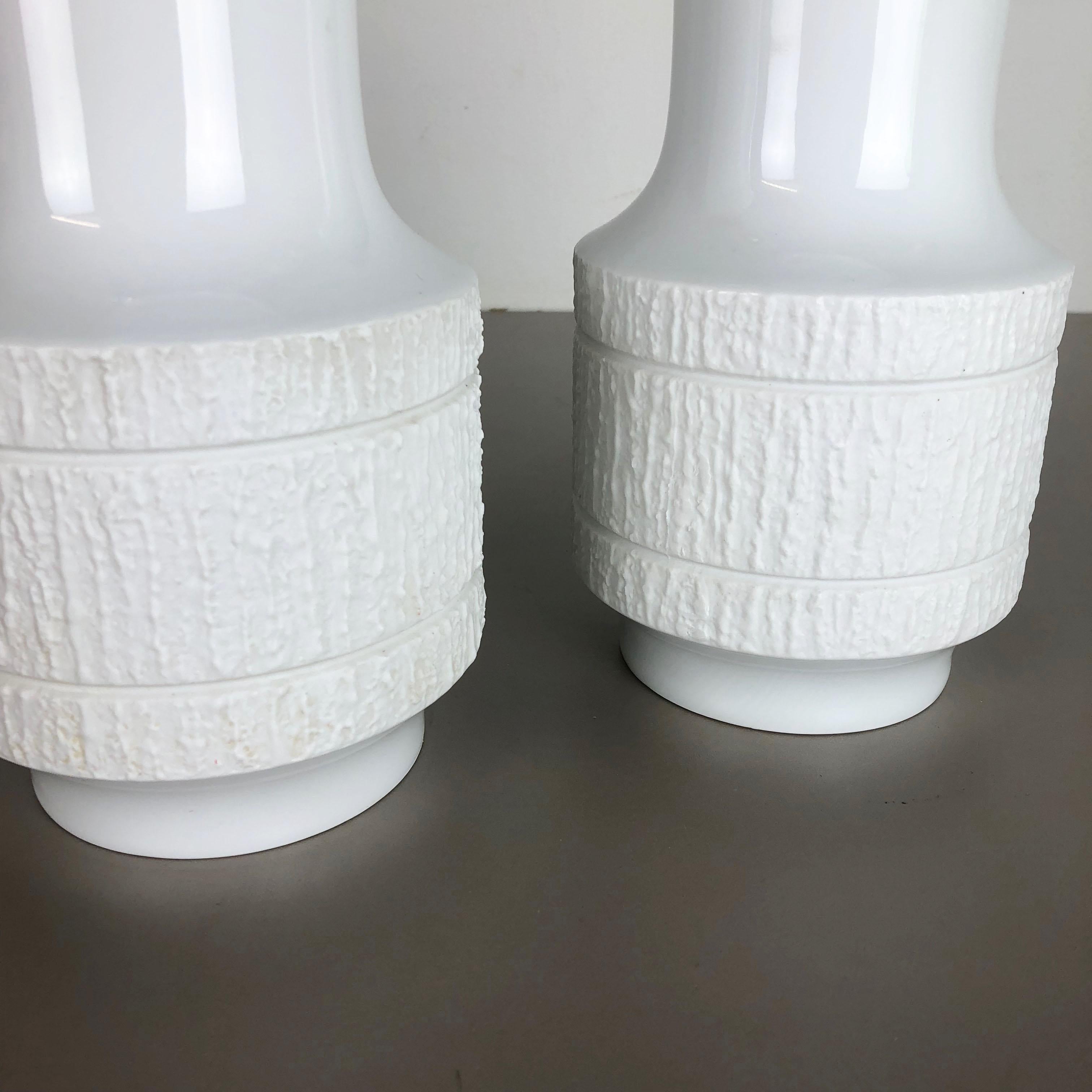 Set of 2 Porcelain Op Art Vase by Richard Scharrer for Thomas, Germany, 1970s For Sale 5