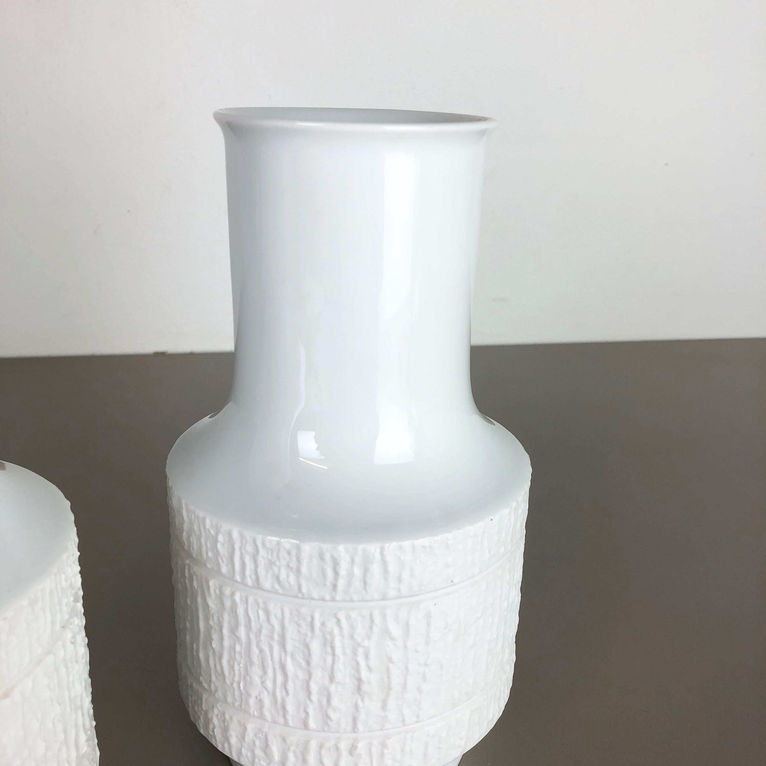 Set of 2 Porcelain Op Art Vase by Richard Scharrer for Thomas, Germany, 1970s For Sale 6