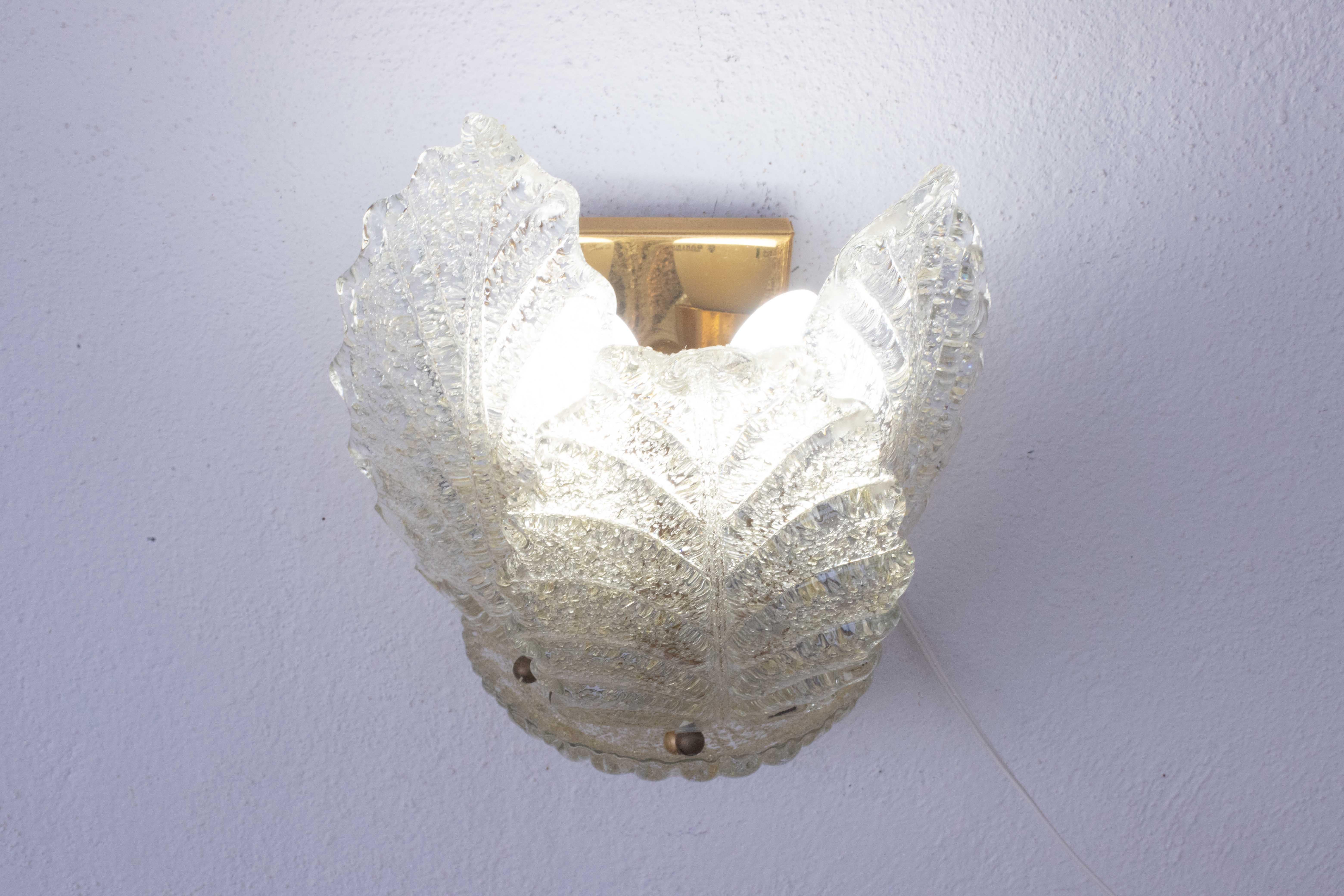 2er-Set Portofino, Elegante Murano Wandleuchte Transparent und Blattgold, 1970 (Ende des 20. Jahrhunderts) im Angebot