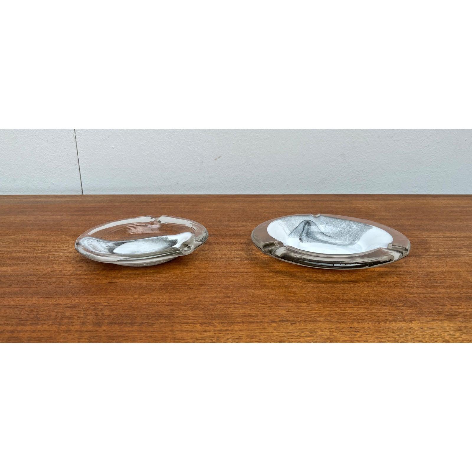 Ensemble de 2 cendriers en verre d'art postmoderne par Hans Jürgen Richartz, années 1980 en vente 2