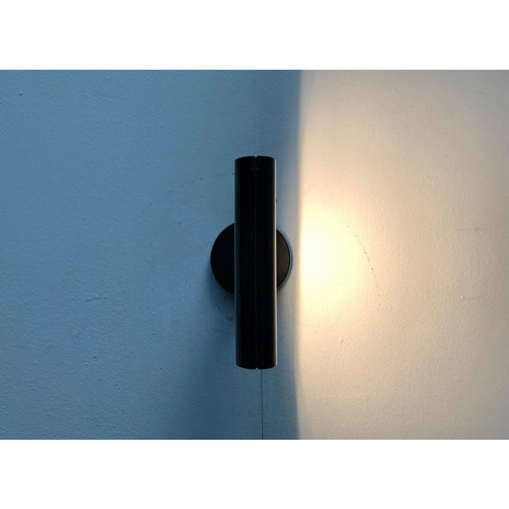 Set of 2 Postmodern Italian Aton Parete Wall Lamp by Ernesto Gismondi, 1980s In Excellent Condition For Sale In Hamburg, DE