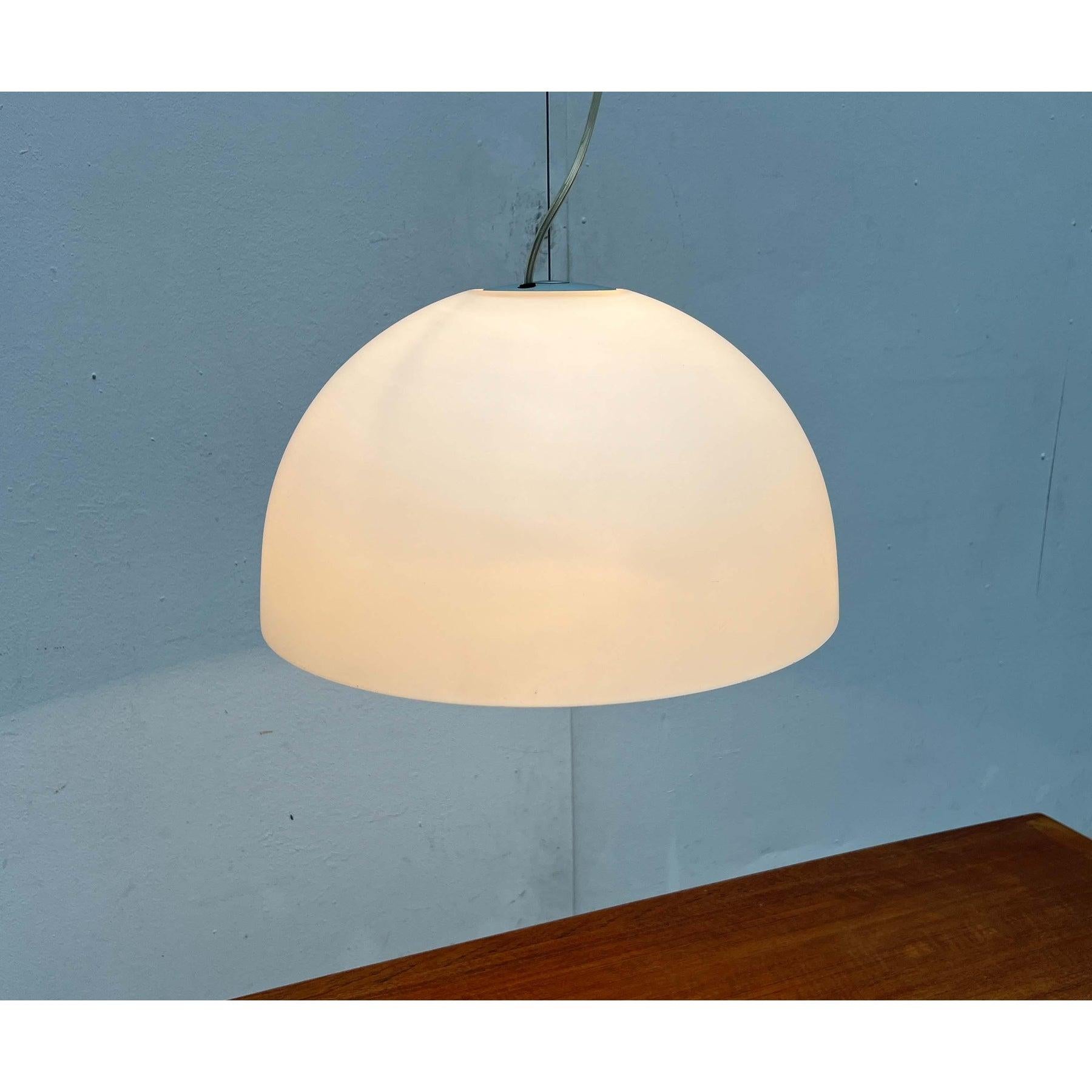 Set of 2 Postmodern Italian Model Gaia Glass Pendant Lamp by Luciano, 1980s For Sale 11