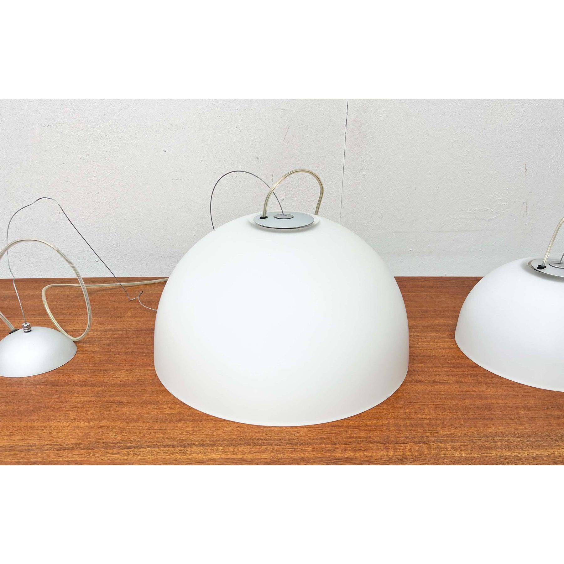 Set of 2 Postmodern Italian Model Gaia Glass Pendant Lamp by Luciano, 1980s For Sale 2