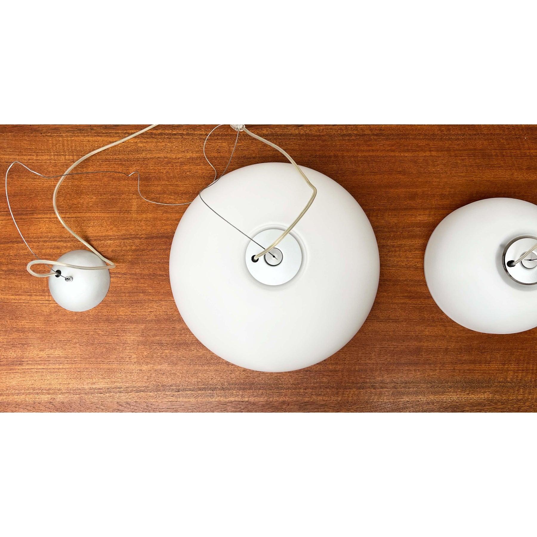 Set of 2 Postmodern Italian Model Gaia Glass Pendant Lamp by Luciano, 1980s For Sale 4