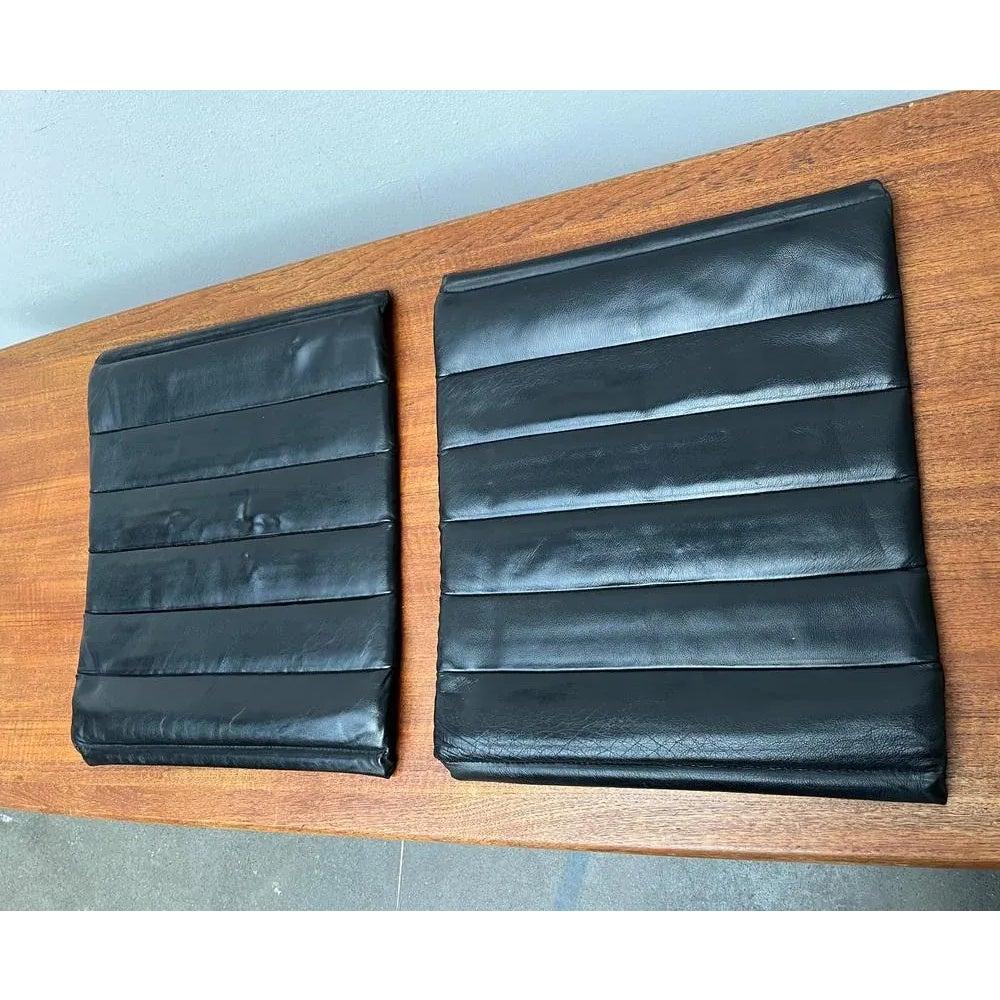 Set di 2 pad per sedie in pelle Kreuzschwinger postmoderno di Till Behrens, anni '80 in vendita 3