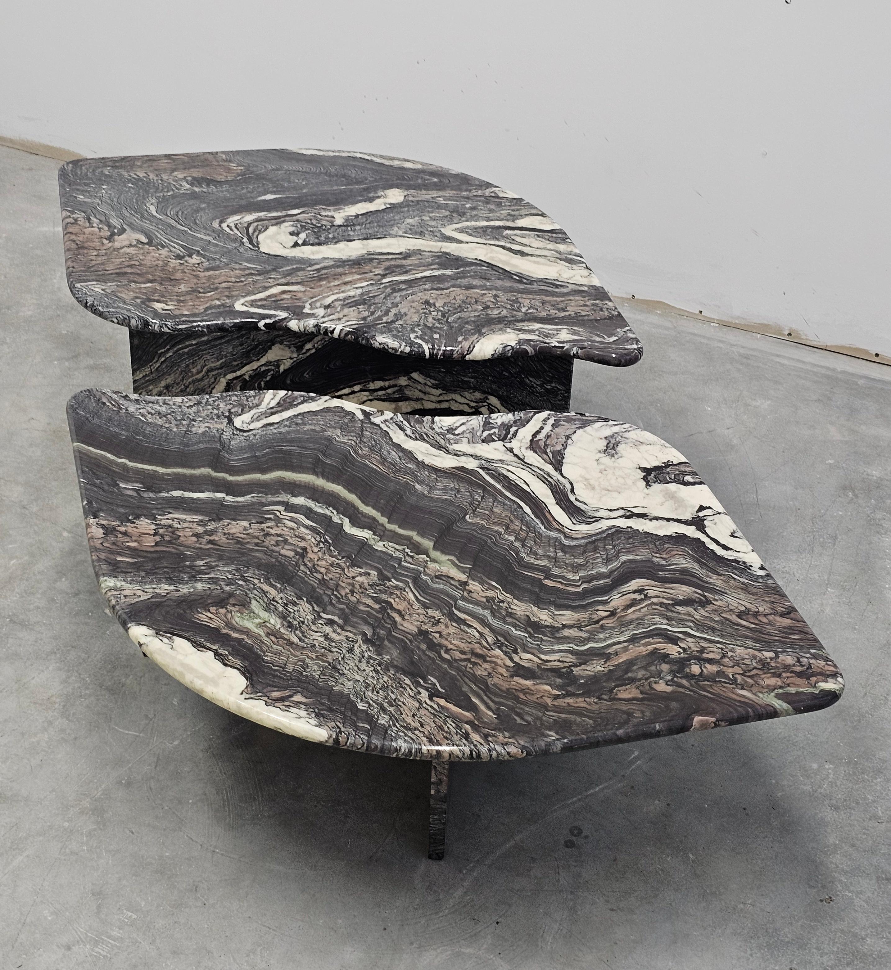 Set of 2 Postmodern Nesting Tables done in Cipollino Ondulato Marble, Italy 1980 11