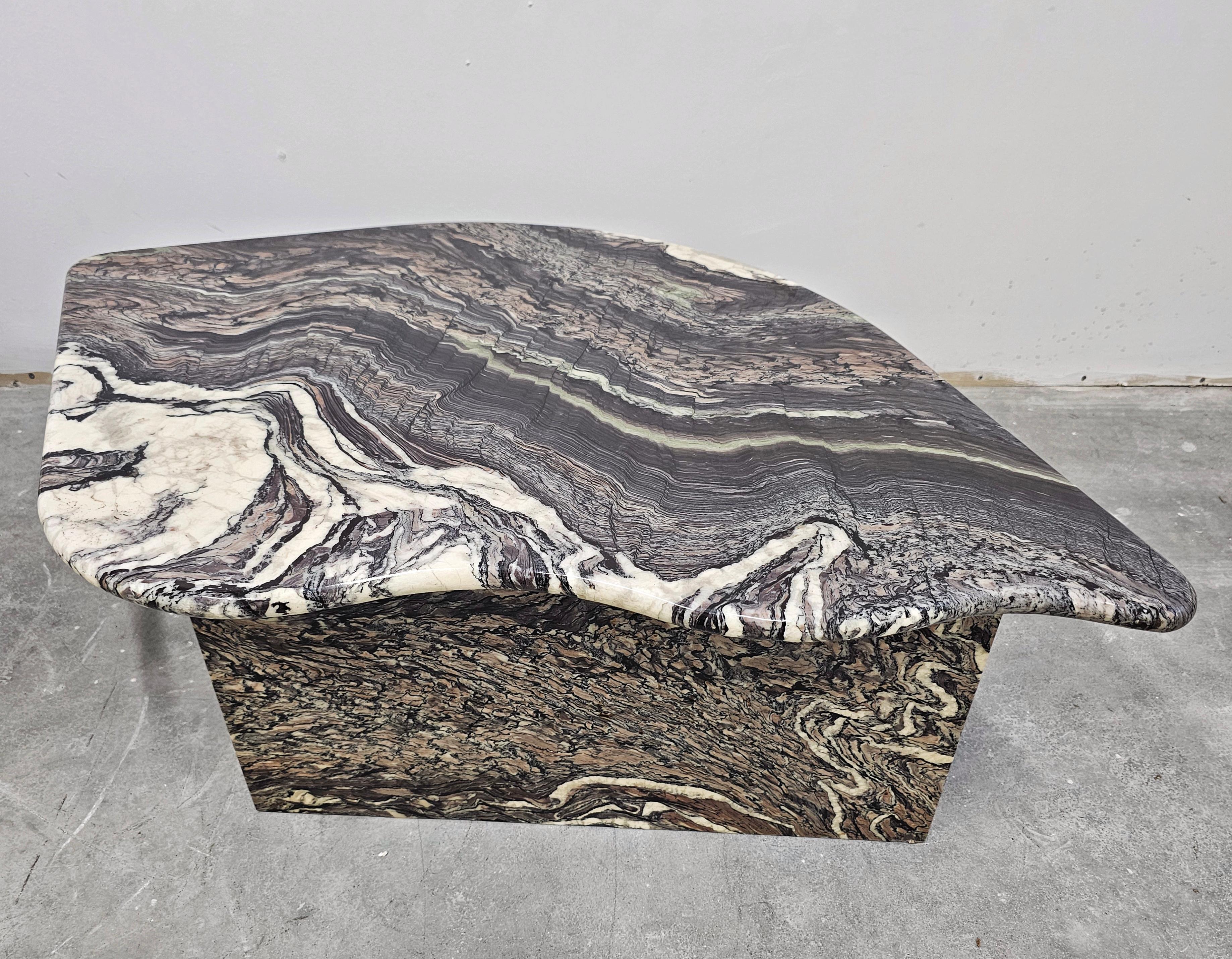 Set of 2 Postmodern Nesting Tables done in Cipollino Ondulato Marble, Italy 1980 14