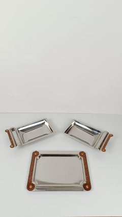 Ensemble de 2 plats de service postmodernes en acier et en contreplaqué plaqué, style Sottsass