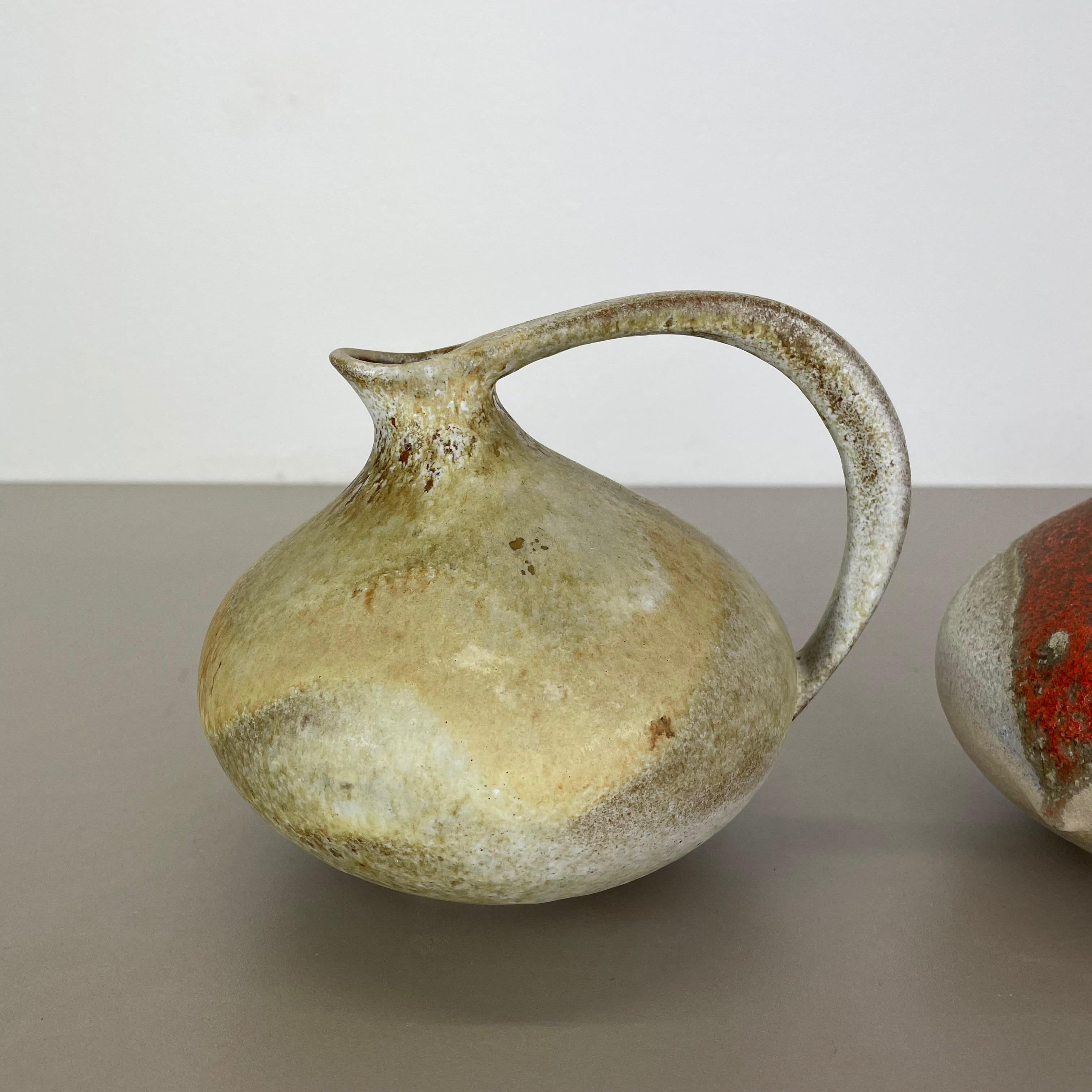 20ième siècle Ensemble de 2 vases en poterie 