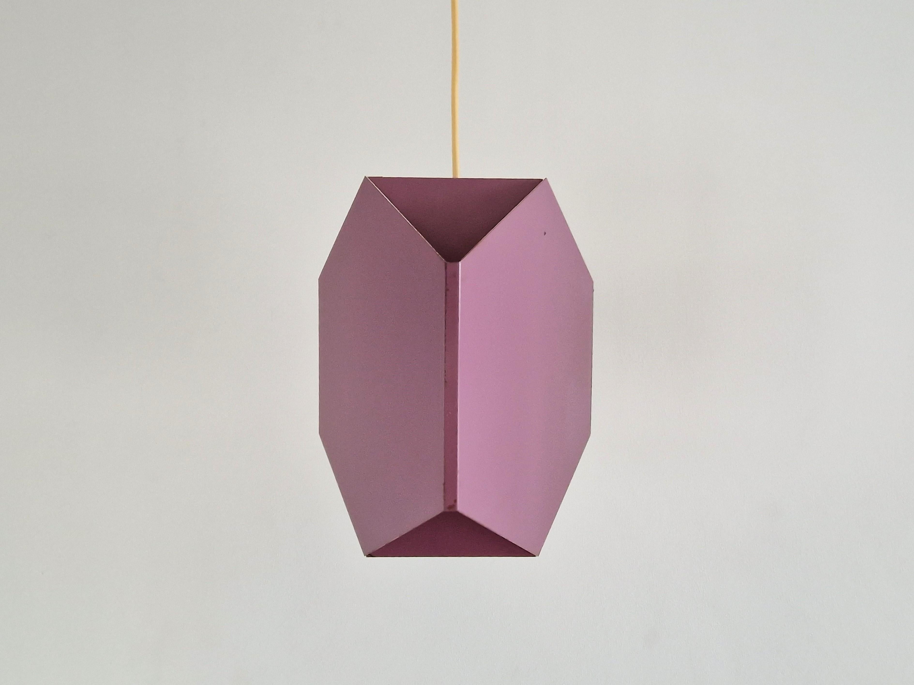 Mid-Century moderno Set di 2 lampade a sospensione Seks-Tre viola di Ole Panton per Lyfa, Danimarca anni '60 in vendita