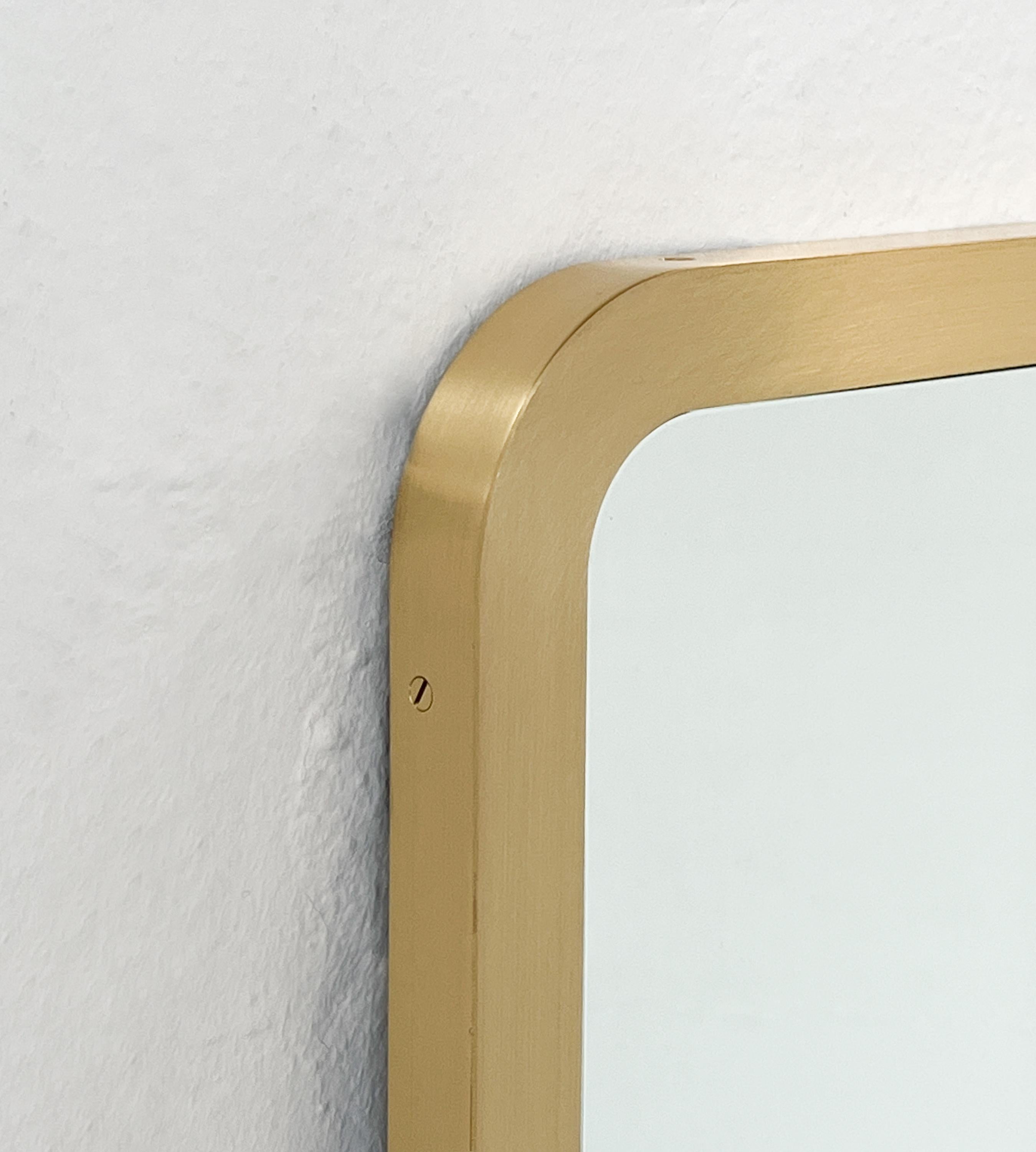 Set of 2 Quadris Rectangular Mirrors with Handcrafted Brushed Brass Frame, Large For Sale 7