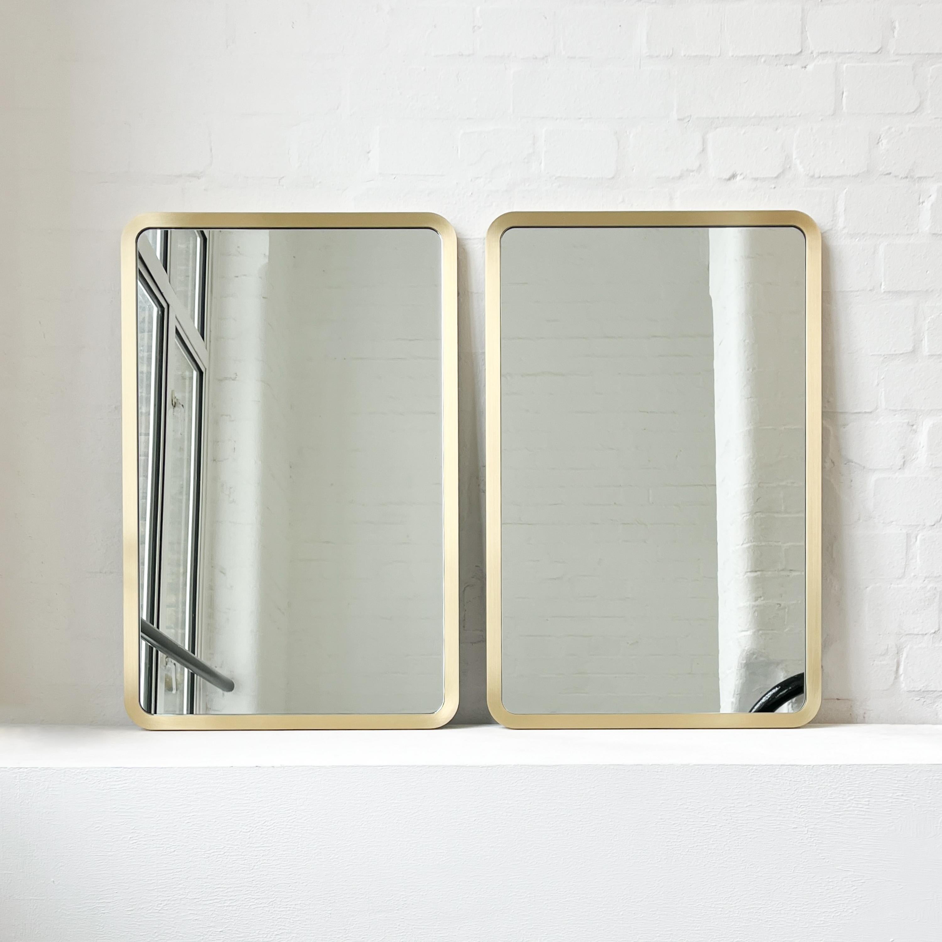 Contemporary Set of 2 Quadris Rectangular Mirrors with Handcrafted Brushed Brass Frame, Large For Sale