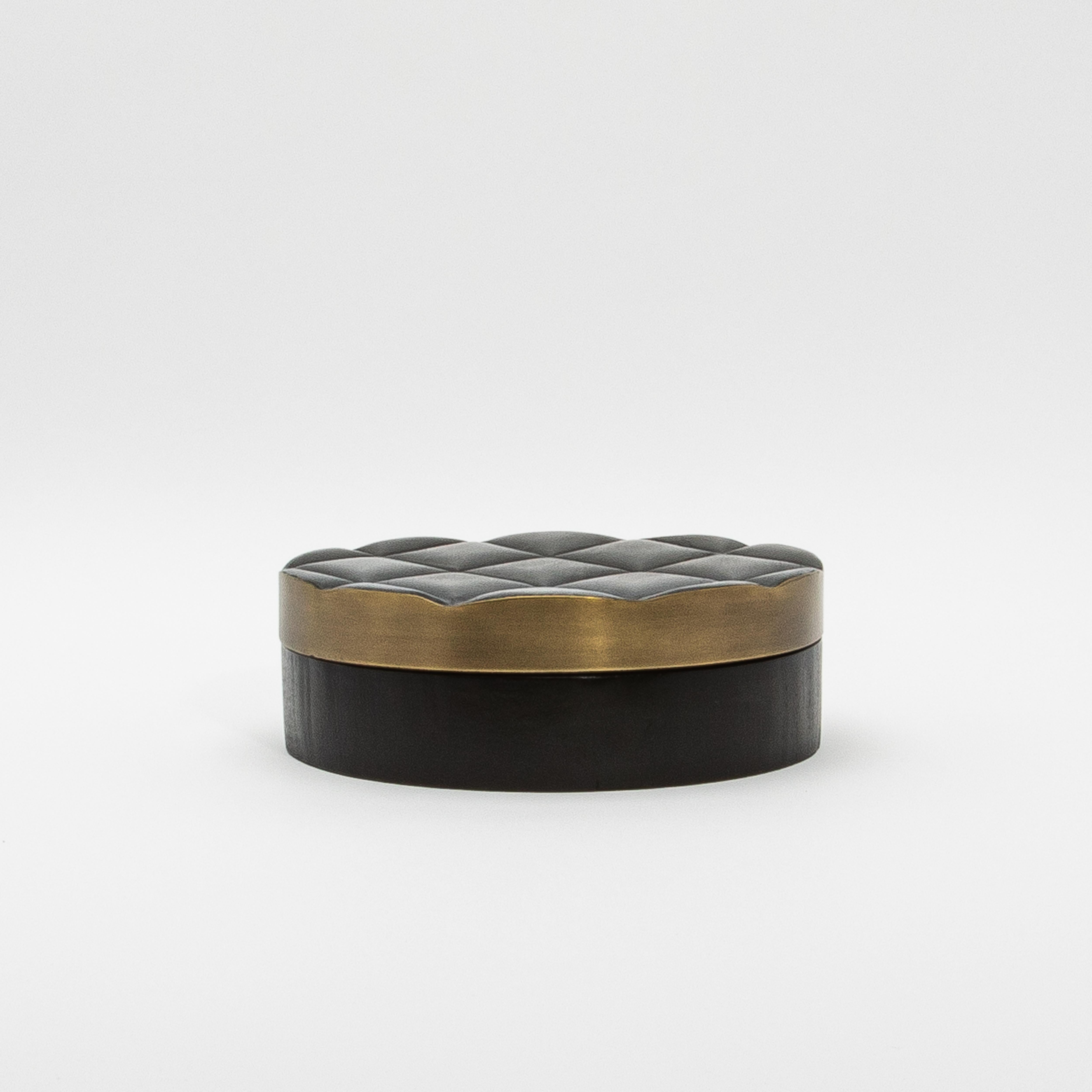 Set of 2 Quilted Boxes in Black Oak with Bronze Patina Brass by Kifu Paris In New Condition For Sale In West Hollywood, CA