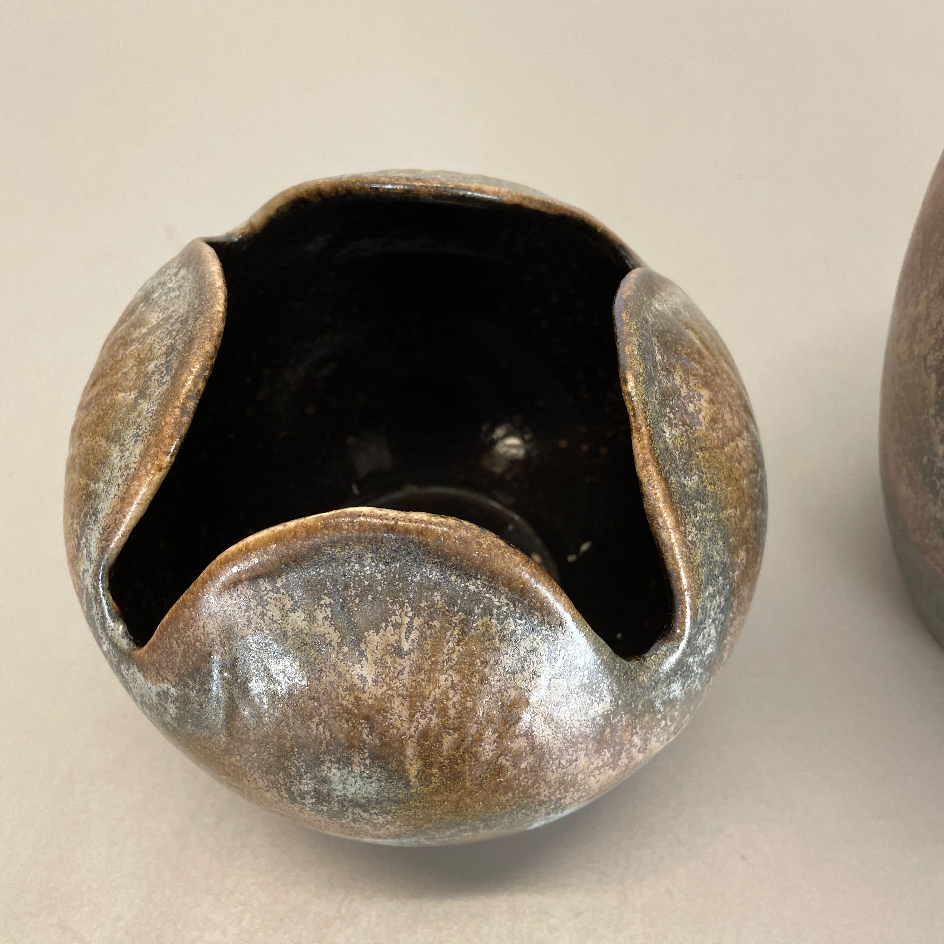 Set of 2 Rare Ceramic Pottery 