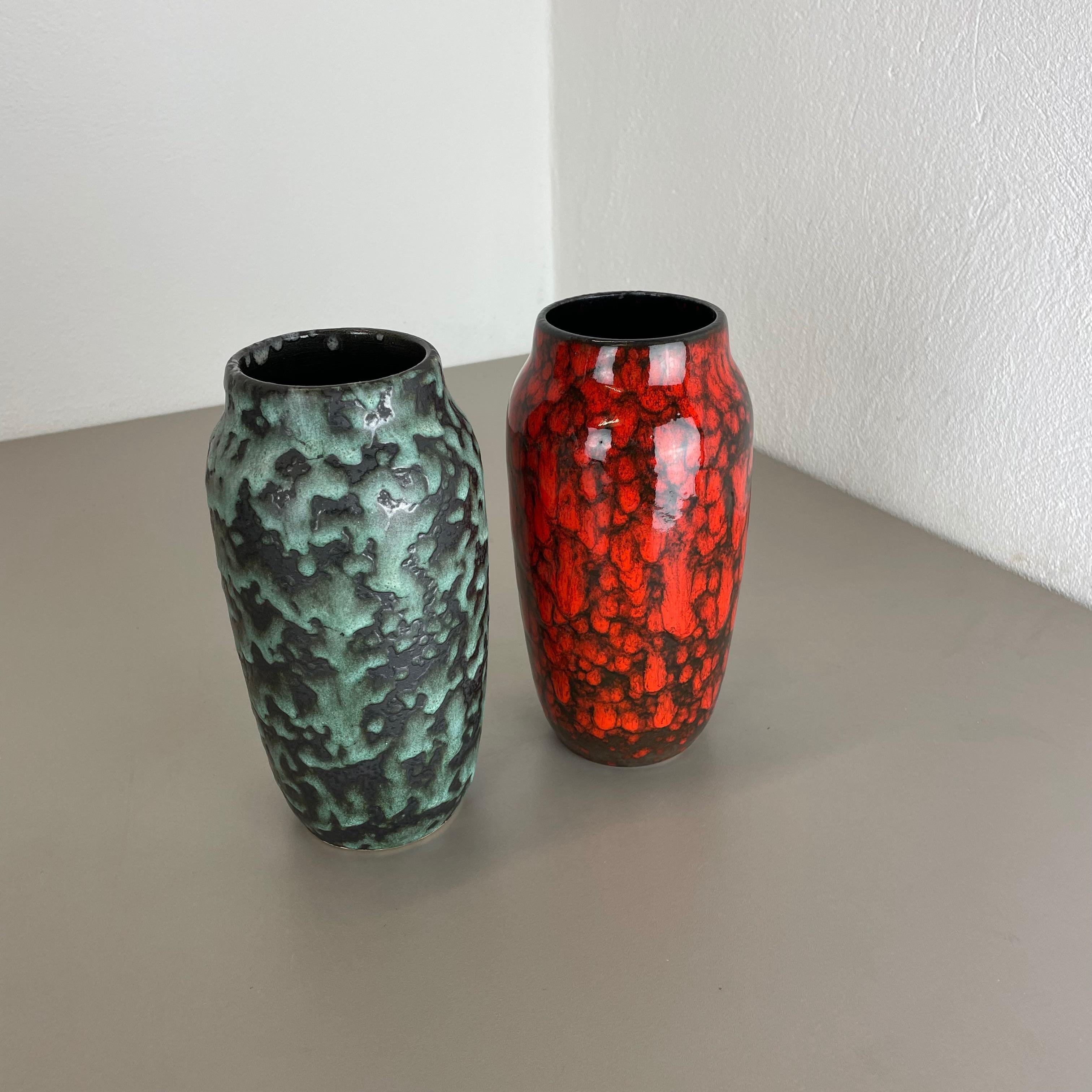 Set of 2 Rare Super Color Crusty Fat Lava Vases by Scheurich, Germany WGP, 1970s In Good Condition For Sale In Kirchlengern, DE