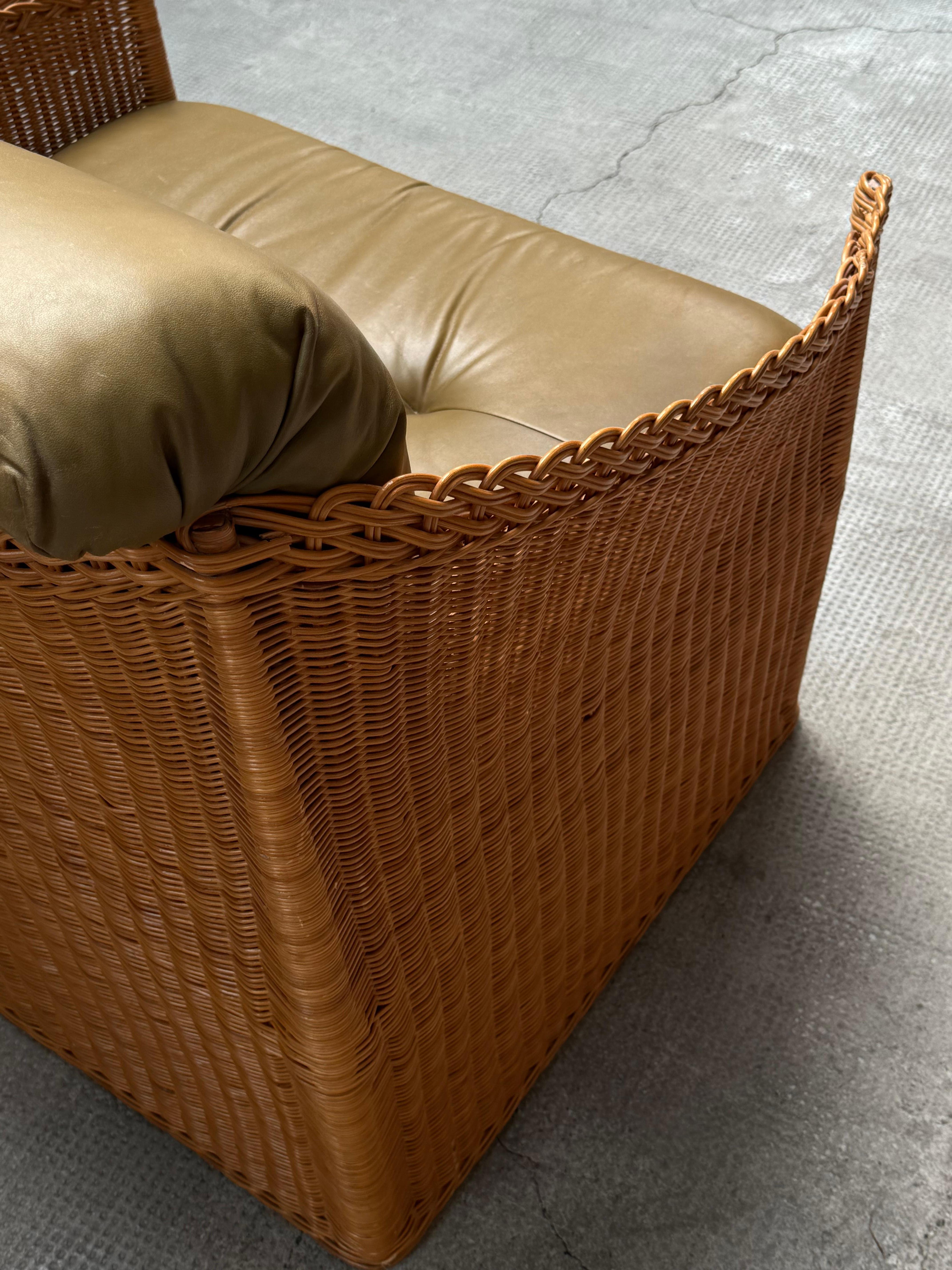 SET VON 2 RATTAN-SESSELN MIT GRÜNEN LEINDERN, FRANKREICH 1960er Jahre im Angebot 4